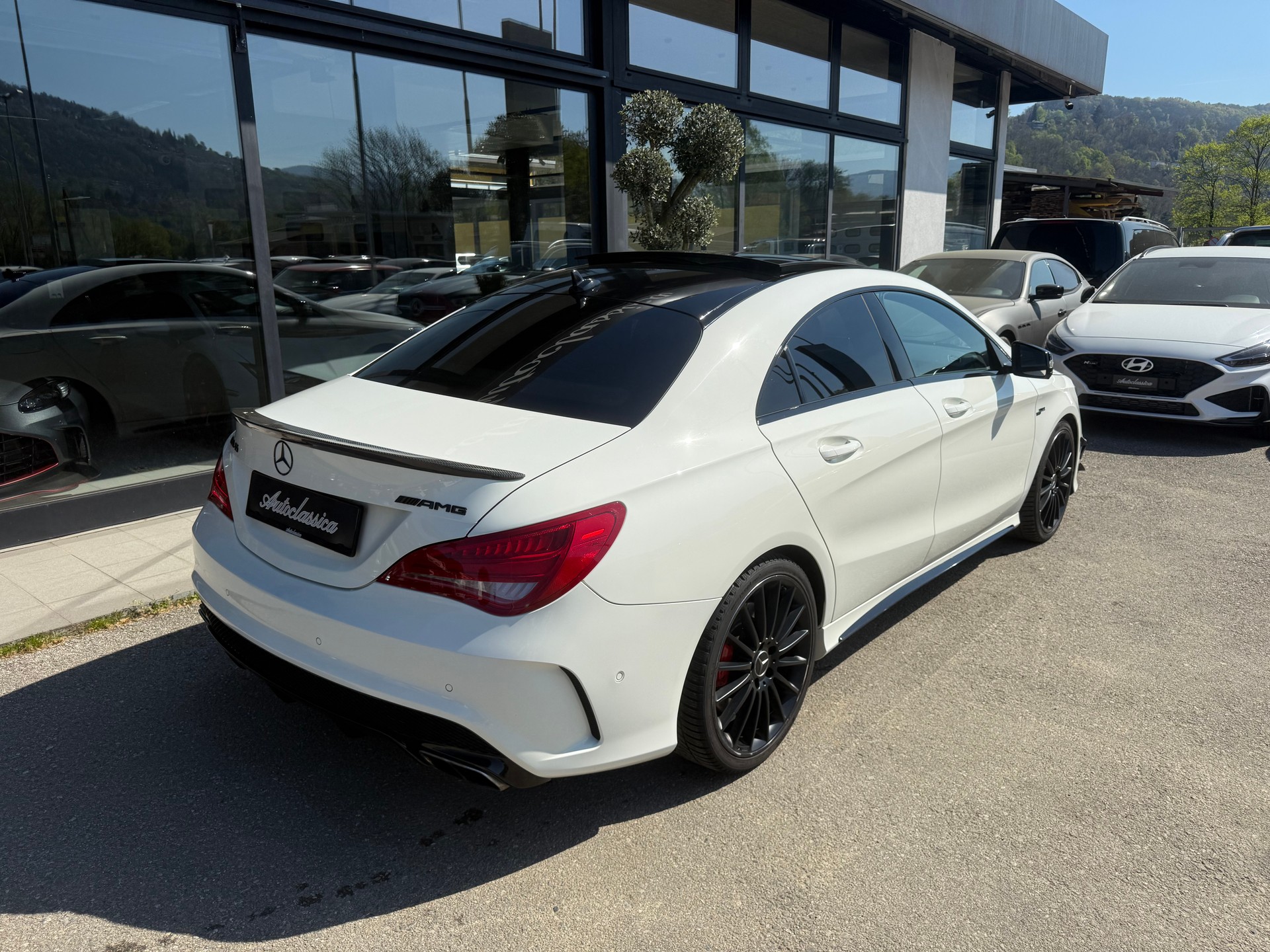 MERCEDES-BENZ CLA 45 AMG 4Matic Speedshift-image-7