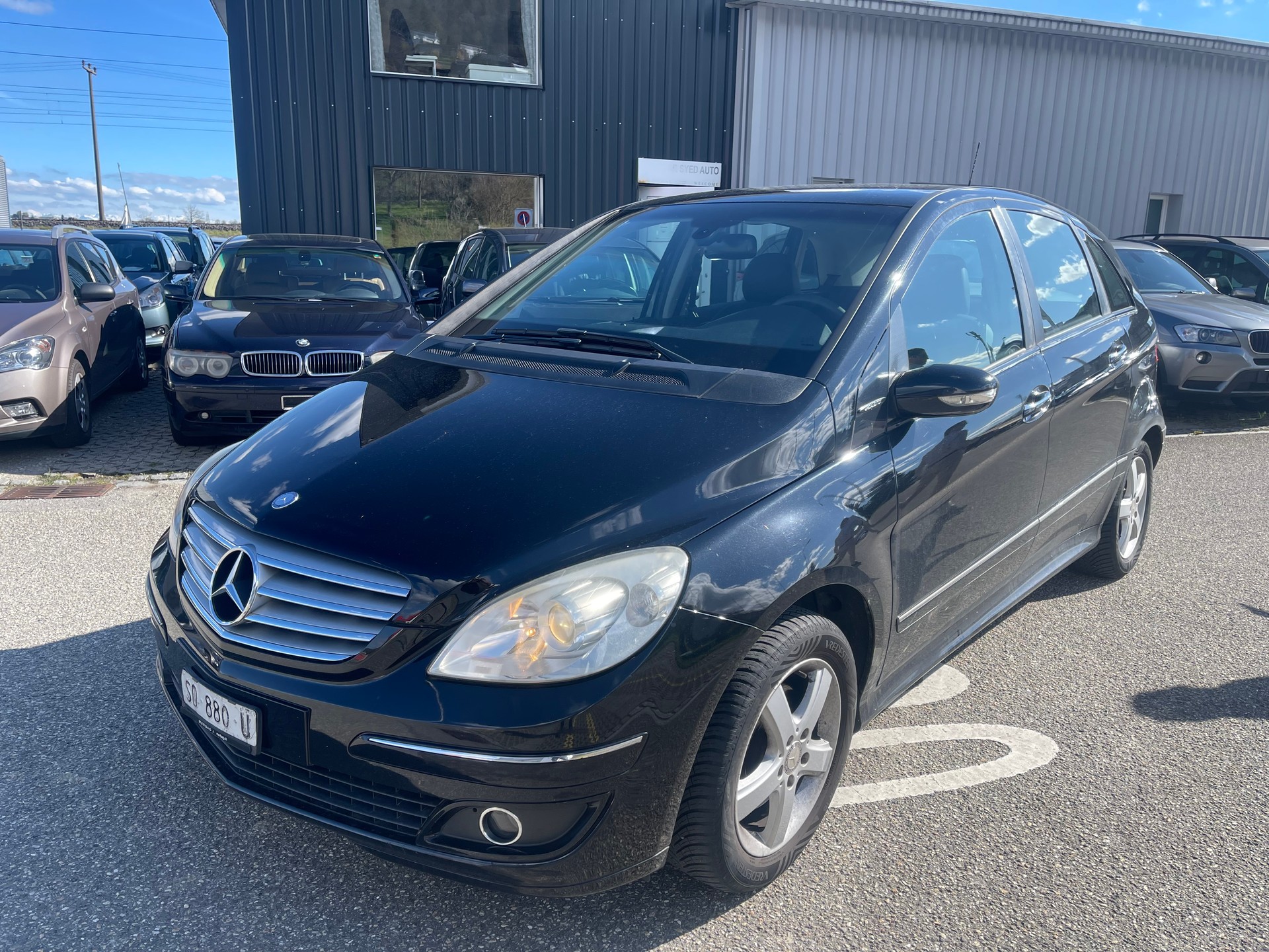 MERCEDES-BENZ B 200