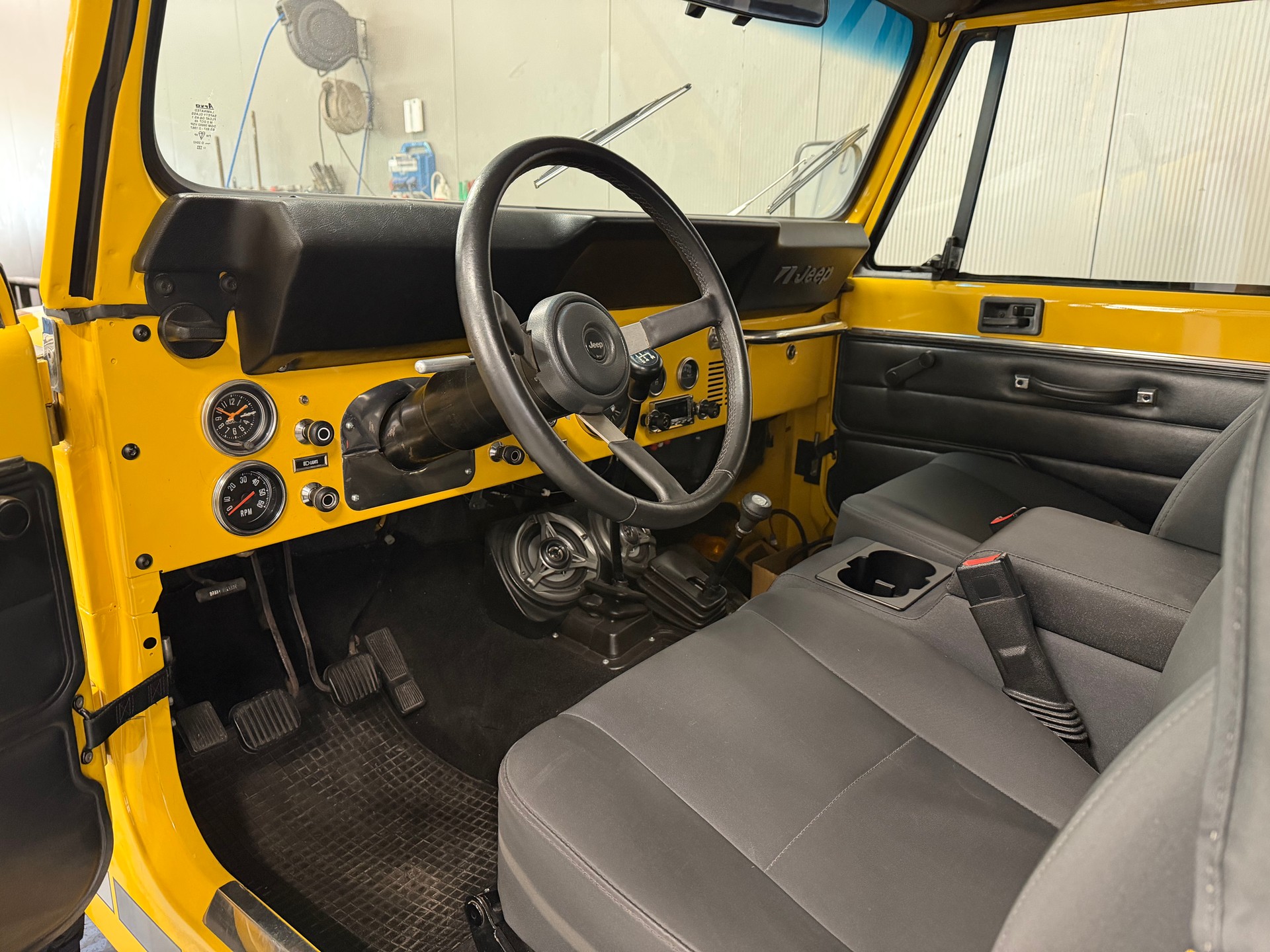 JEEP V8-image-10