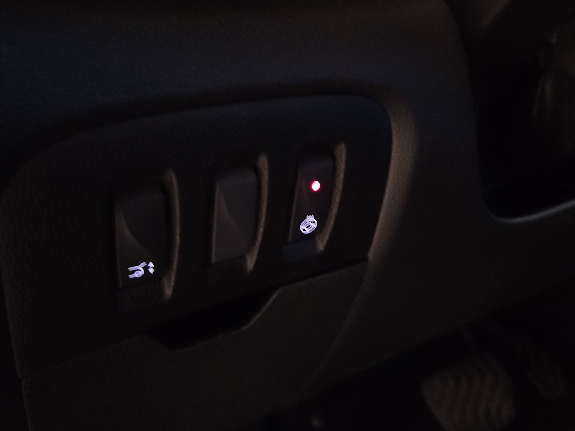 RENAULT Espace 1.8 TCe Initiale EDC 7-image-30