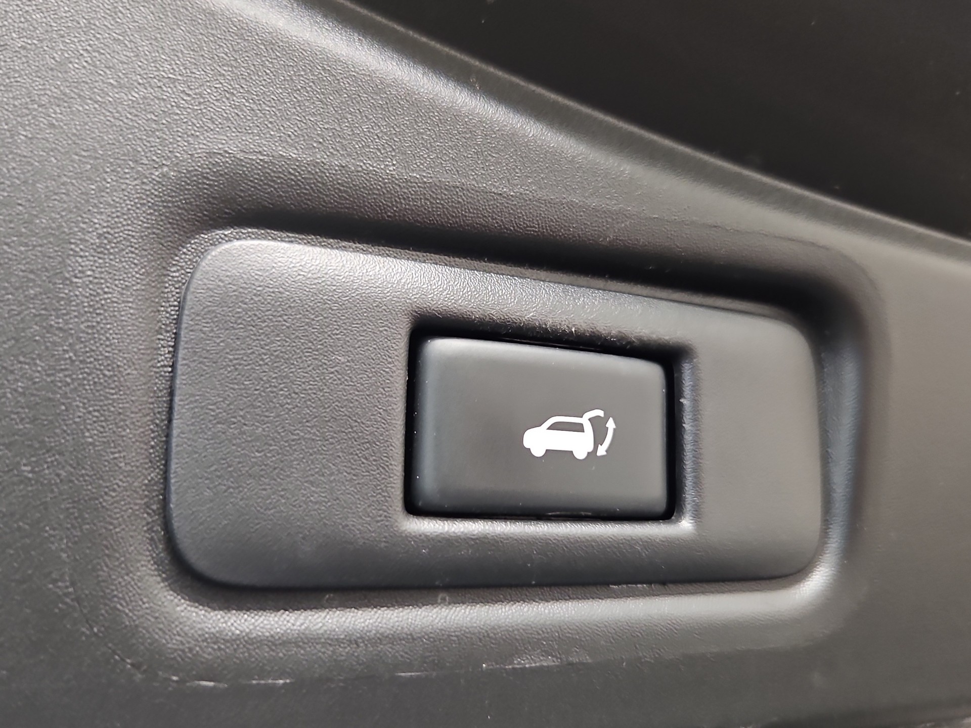RENAULT Espace 1.8 TCe Initiale EDC 7-image-15