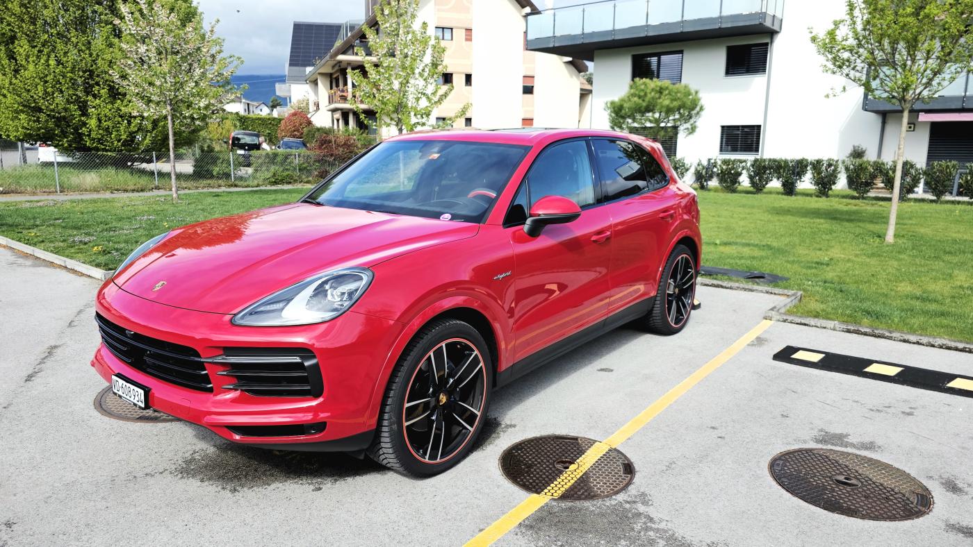 PORSCHE Cayenne E-Hybrid