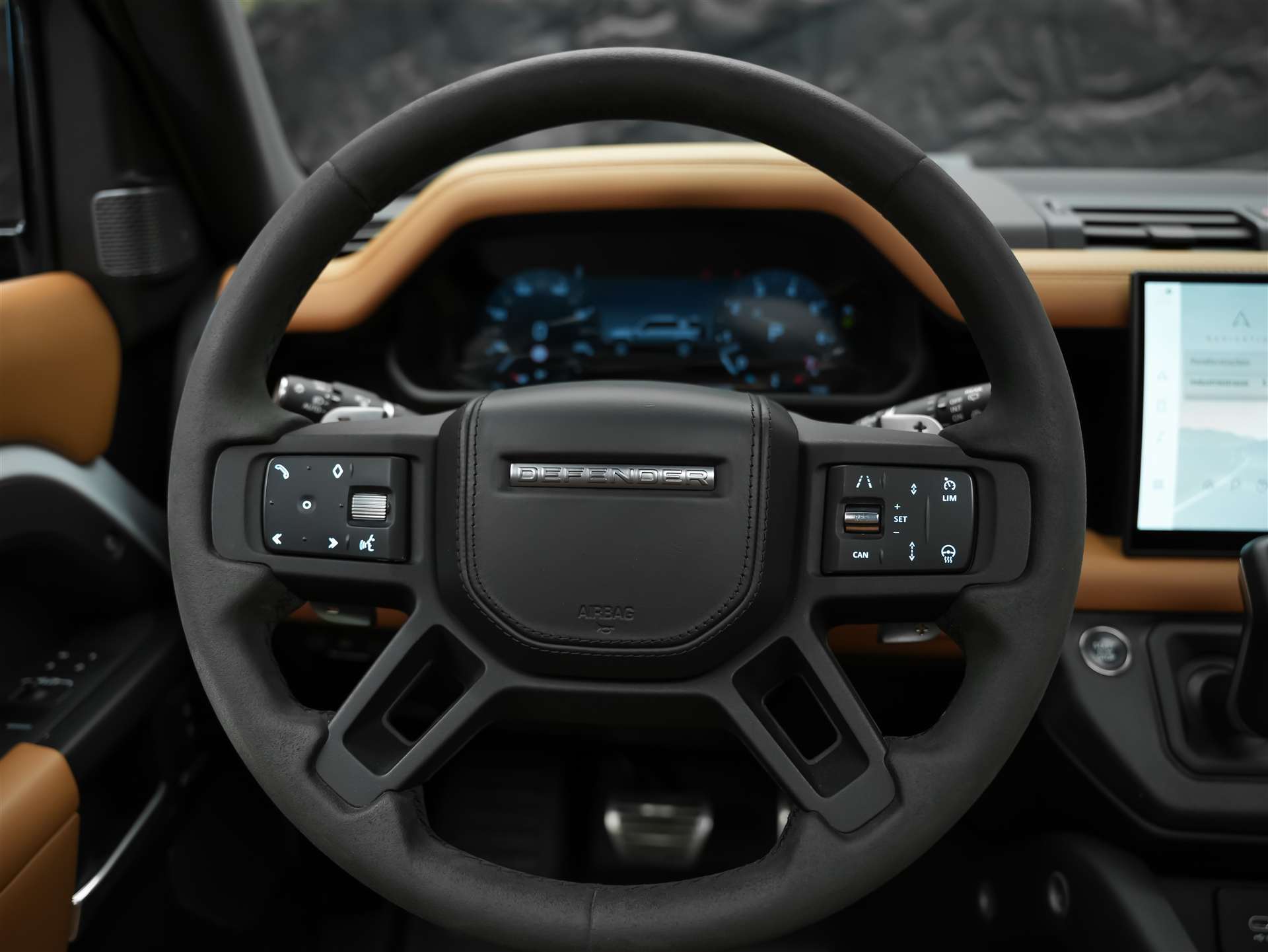 LAND ROVER Defender 110 5.0 V8 SC *URBAN*24" Felgen*AHK*-image-23
