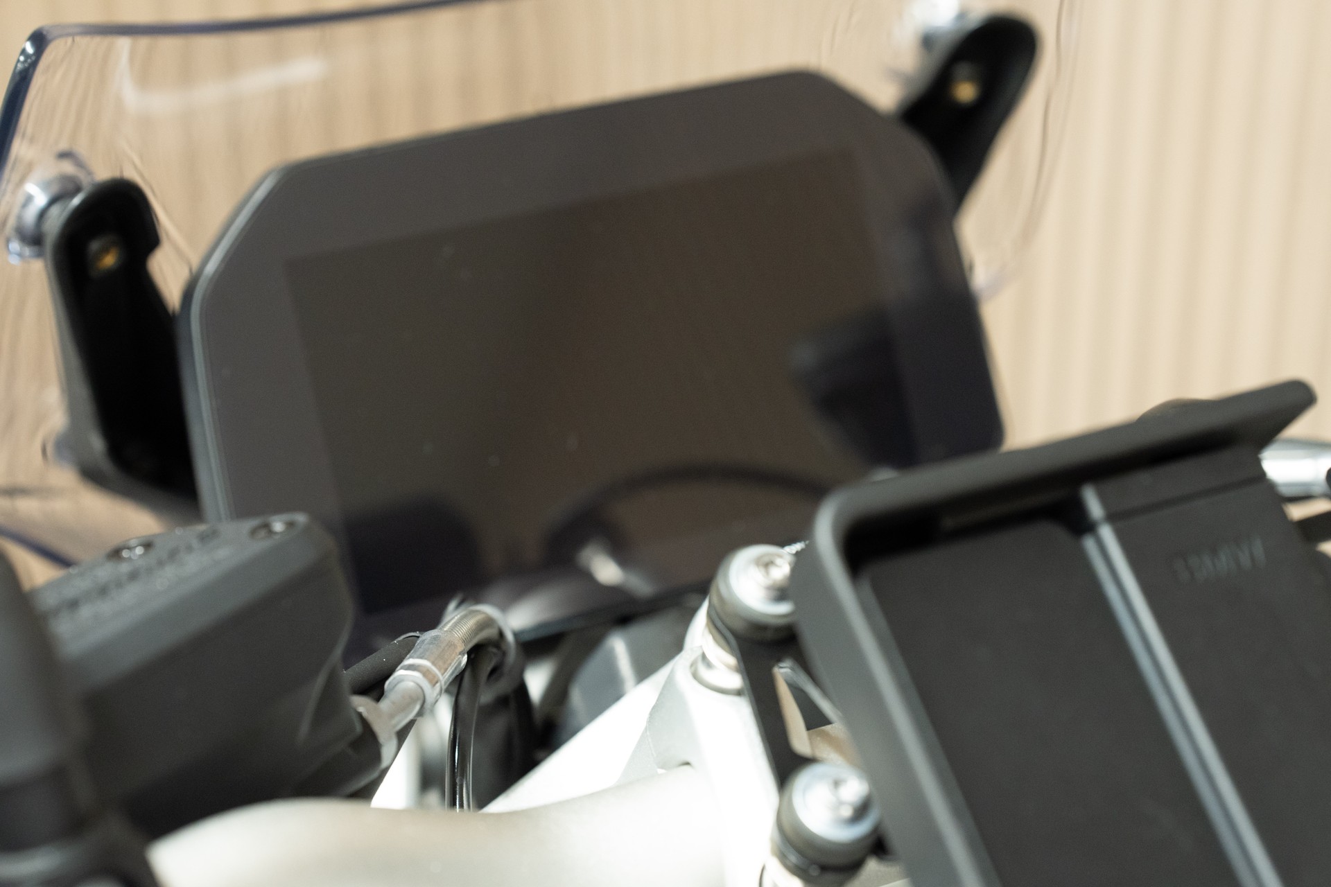 BMW R 1250 R ABS-image-2
