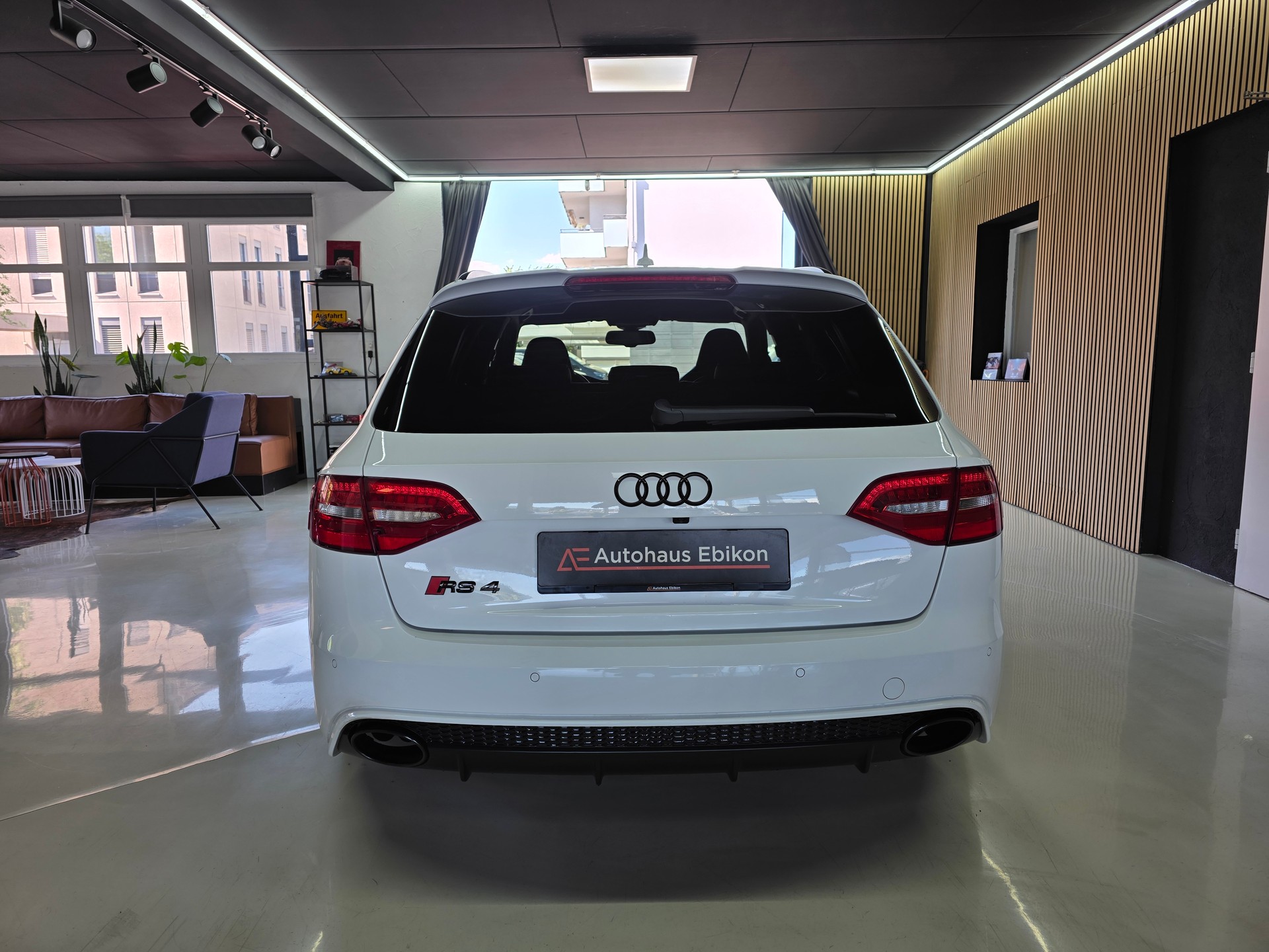 AUDI RS4 Avant 4.2 FSI V8 quattro S-tronic MTM-image-5