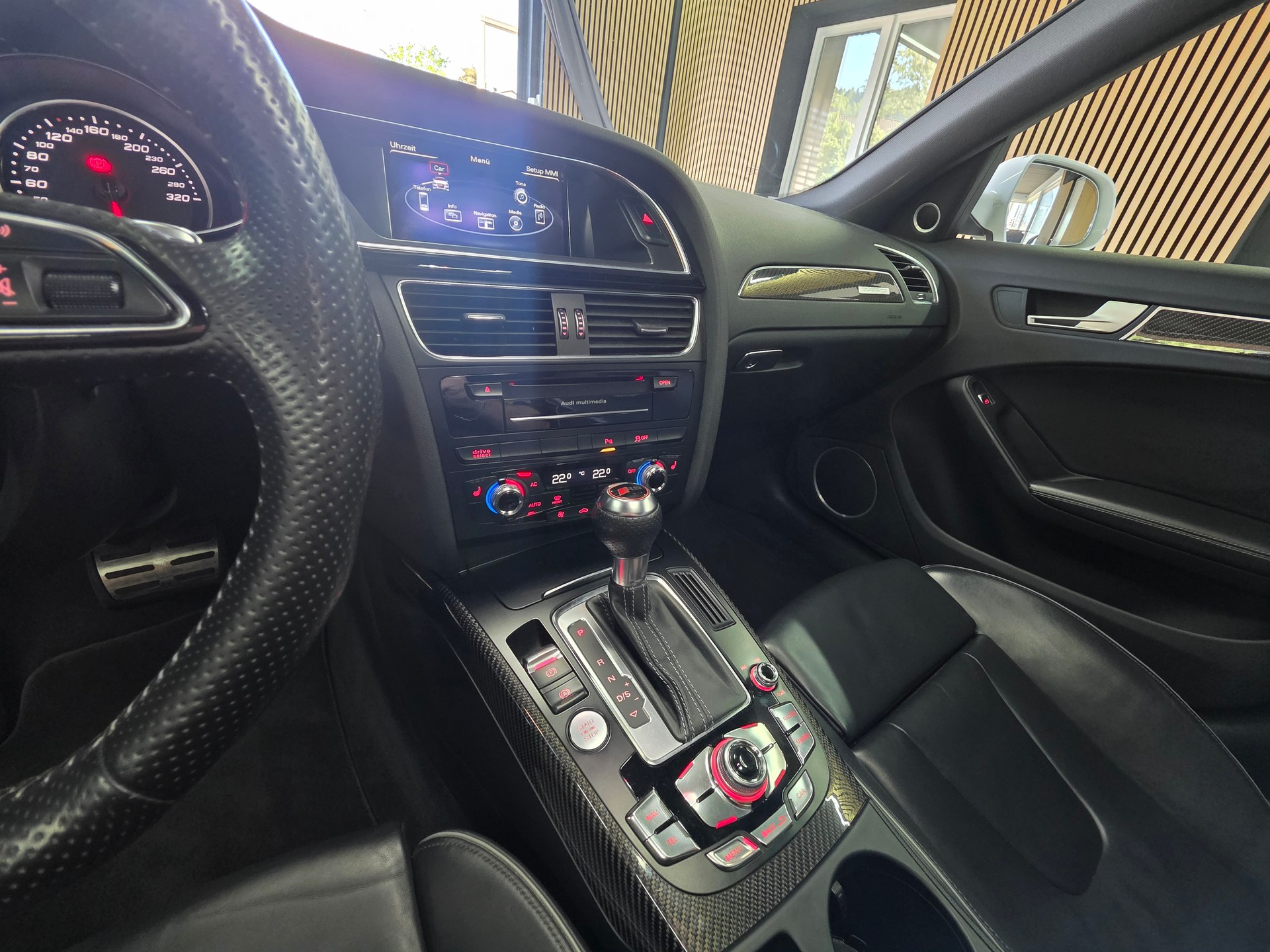 AUDI RS4 Avant 4.2 FSI V8 quattro S-tronic MTM-image-12