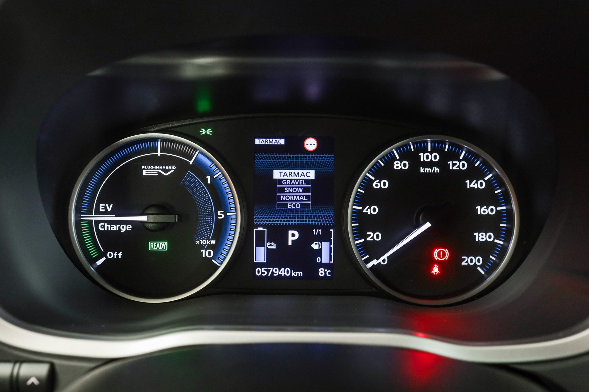 MITSUBISHI Eclipse Cross 2.4 PHEV Instyle+ 4WD-image-17