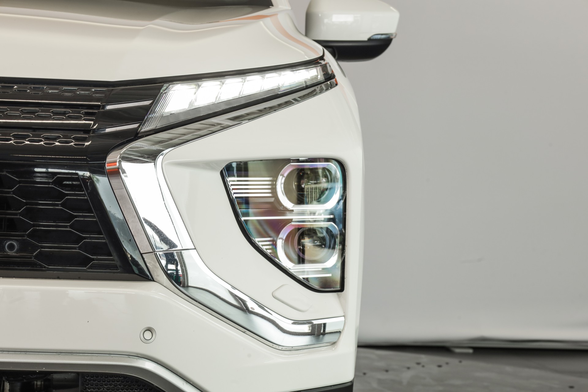 MITSUBISHI Eclipse Cross 2.4 PHEV Instyle+ 4WD-image-22