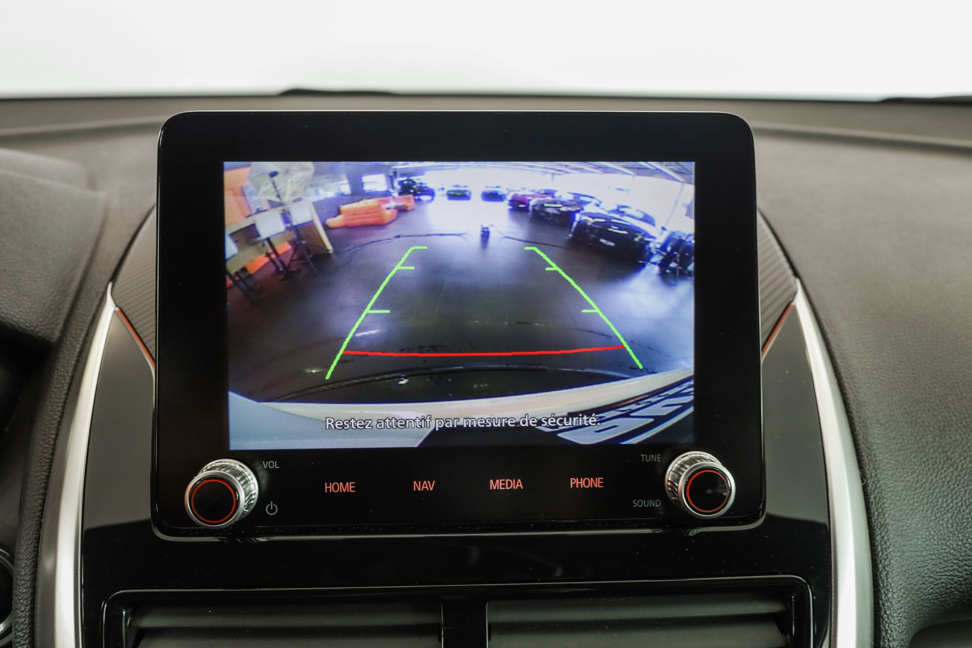 MITSUBISHI Eclipse Cross 2.4 PHEV Instyle+ 4WD-image-11