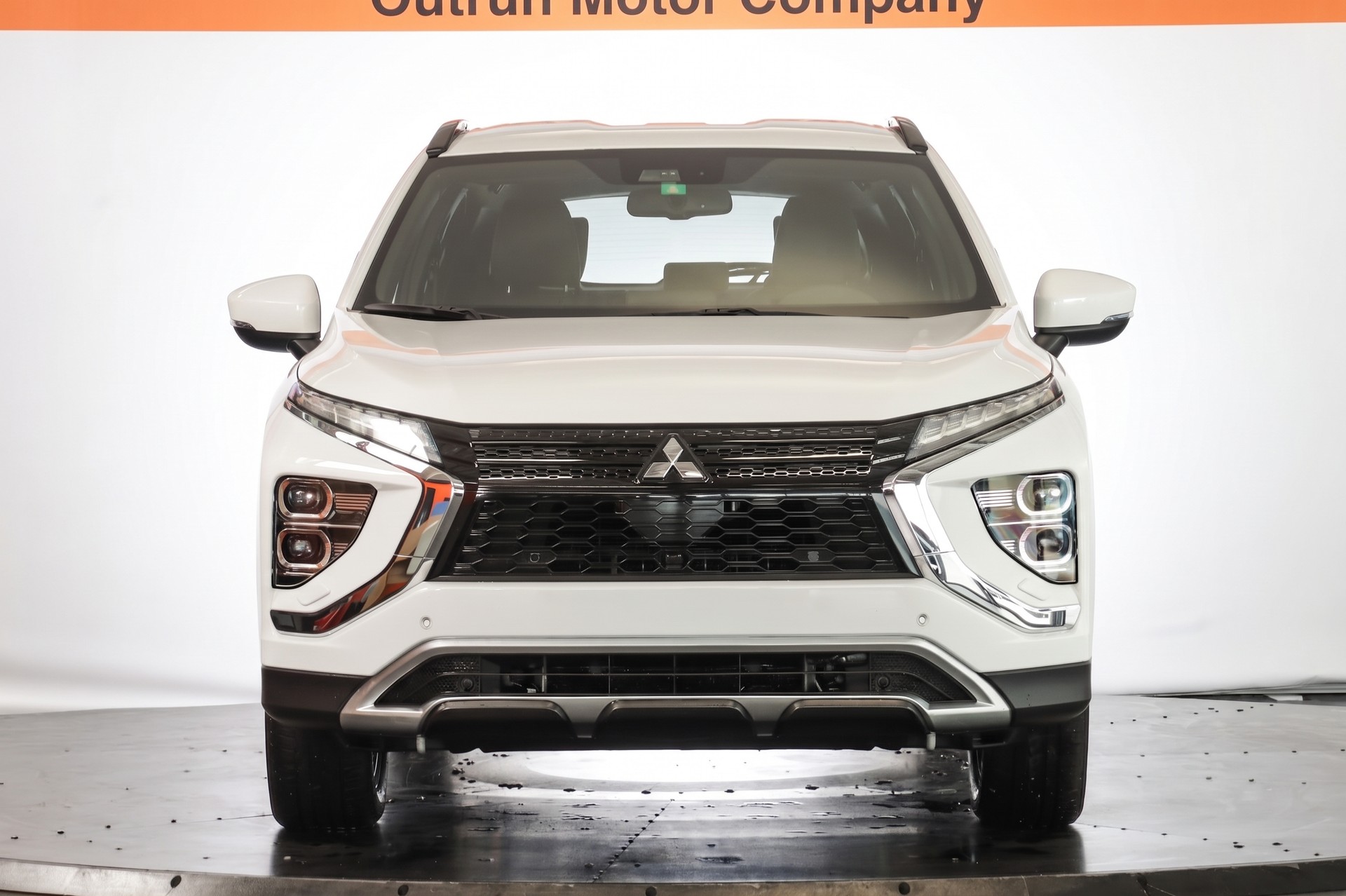 MITSUBISHI Eclipse Cross 2.4 PHEV Instyle+ 4WD-showroom-element-1