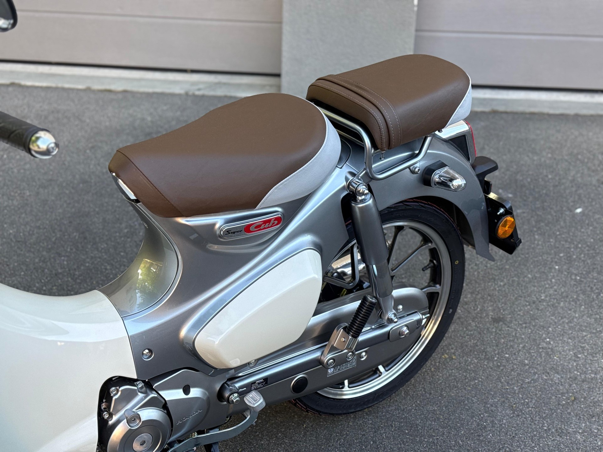HONDA C 125 Super Cub-image-8