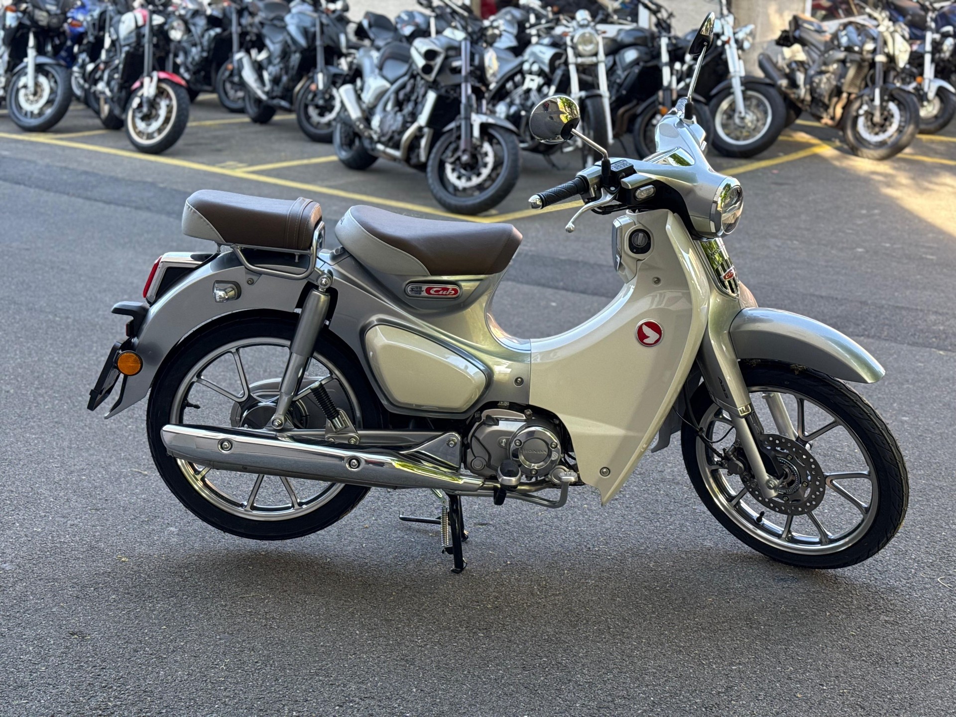 HONDA C 125 Super Cub-image-3