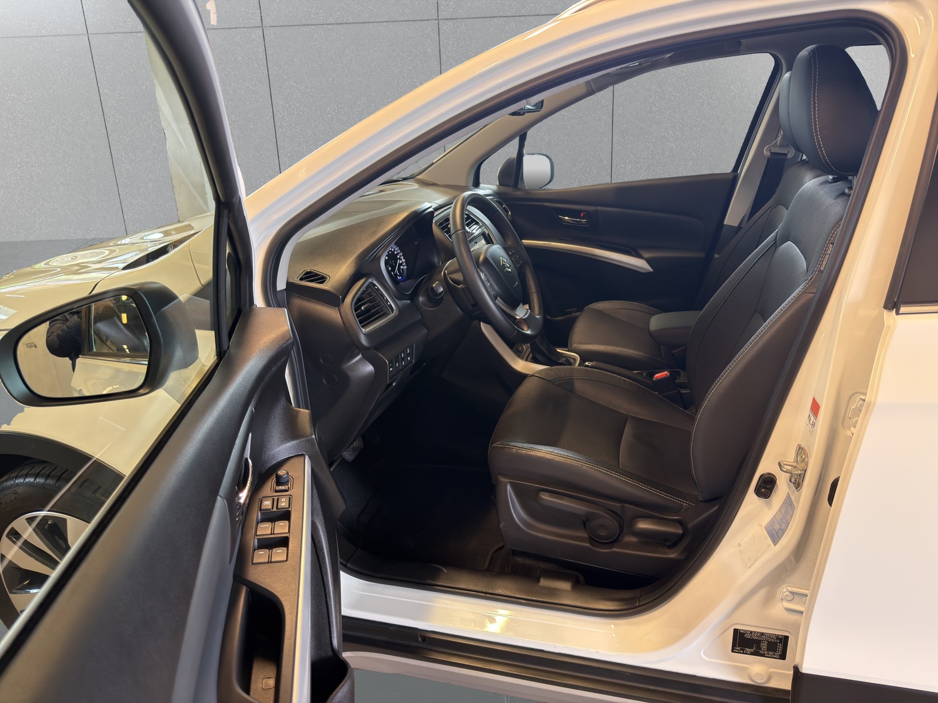 SUZUKI SX4 S-Cross 1.4 16V Compact Top 4WD Automatic*TOP ZUSTAND*TOP AUSSTATTUNG*NUR 32000 KM*-image-19