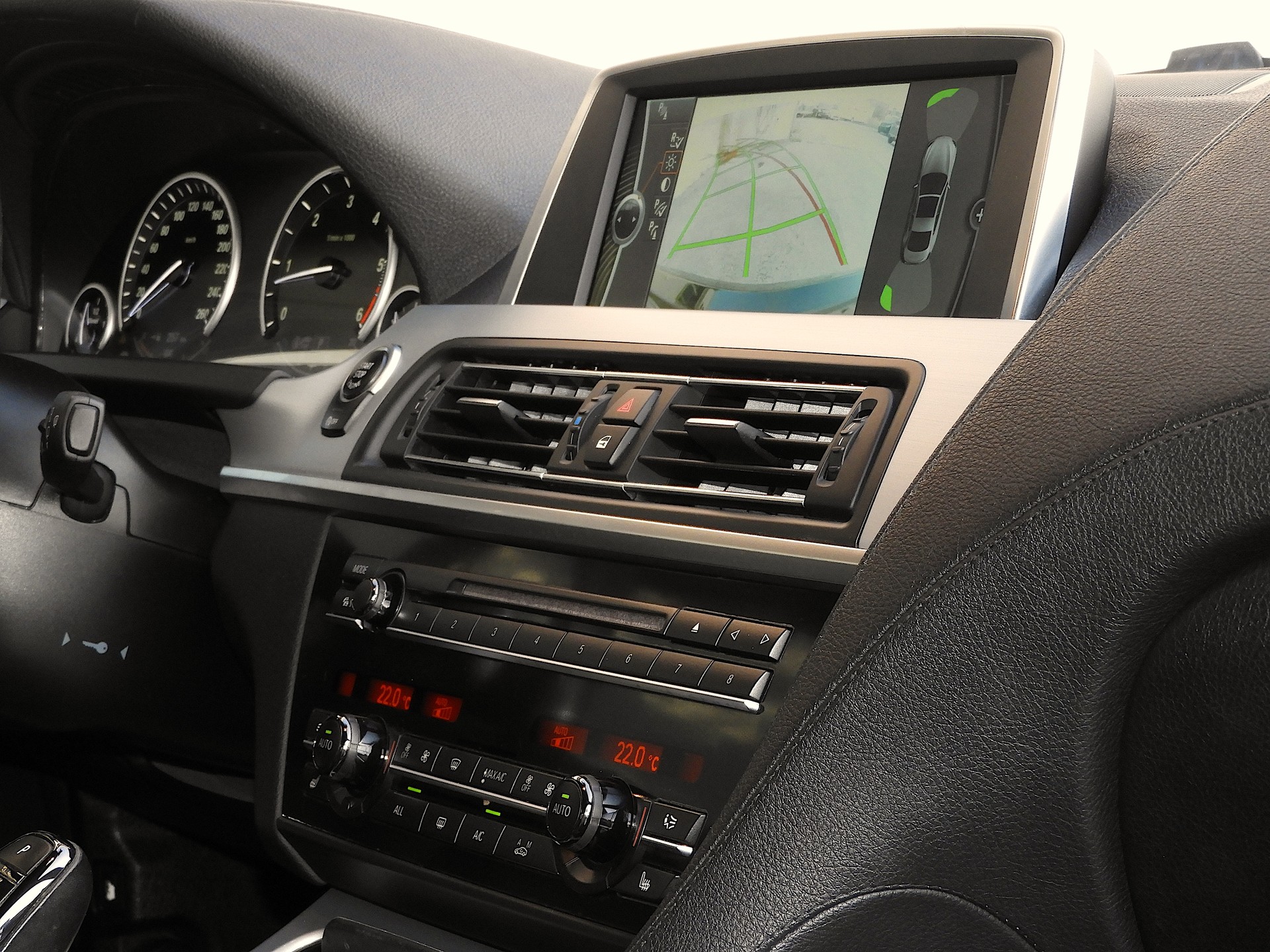 BMW 640d Coupé xDrive I CH Fahrzeug I M I Garantie inkl. I Dezent I KW I GMP R20 eingetragen-image-12
