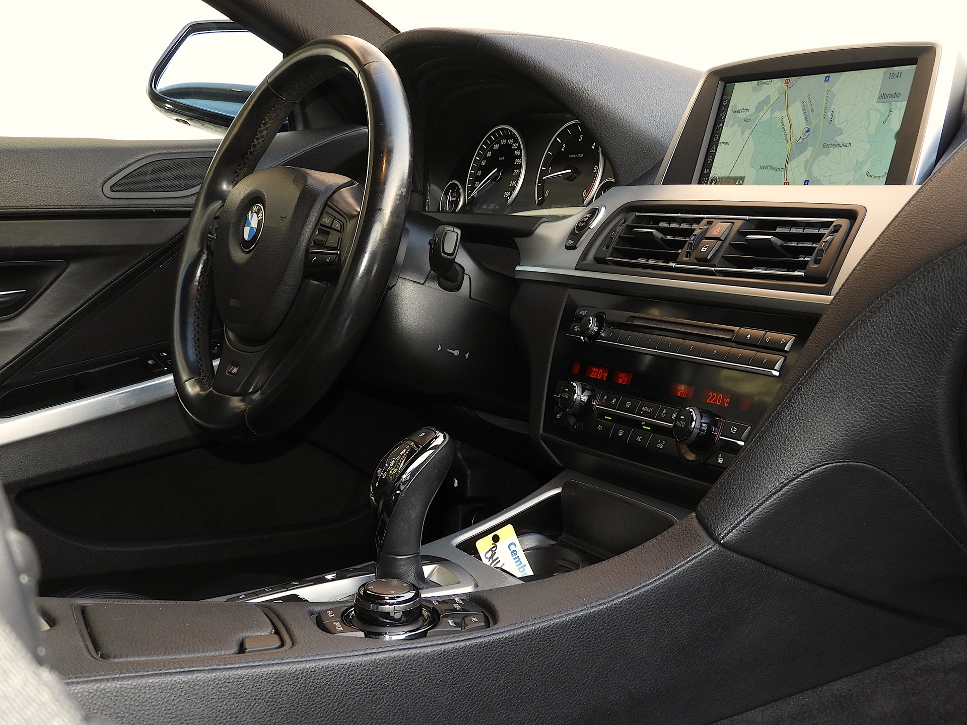 BMW 640d Coupé xDrive I CH Fahrzeug I M I Garantie inkl. I Dezent I KW I GMP R20 eingetragen-image-13