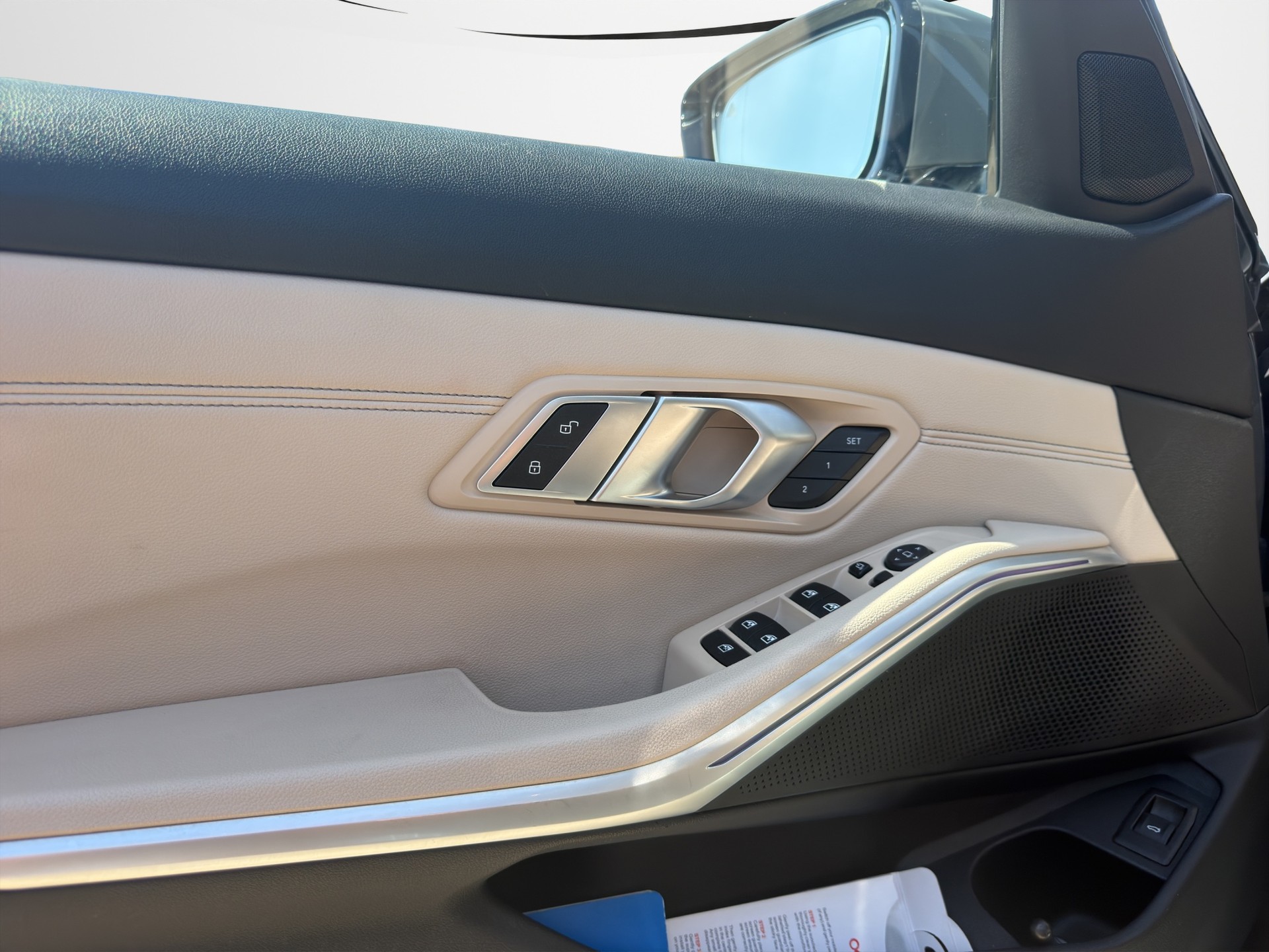 BMW 320d xDrive Touring M Sport Steptronic-image-14