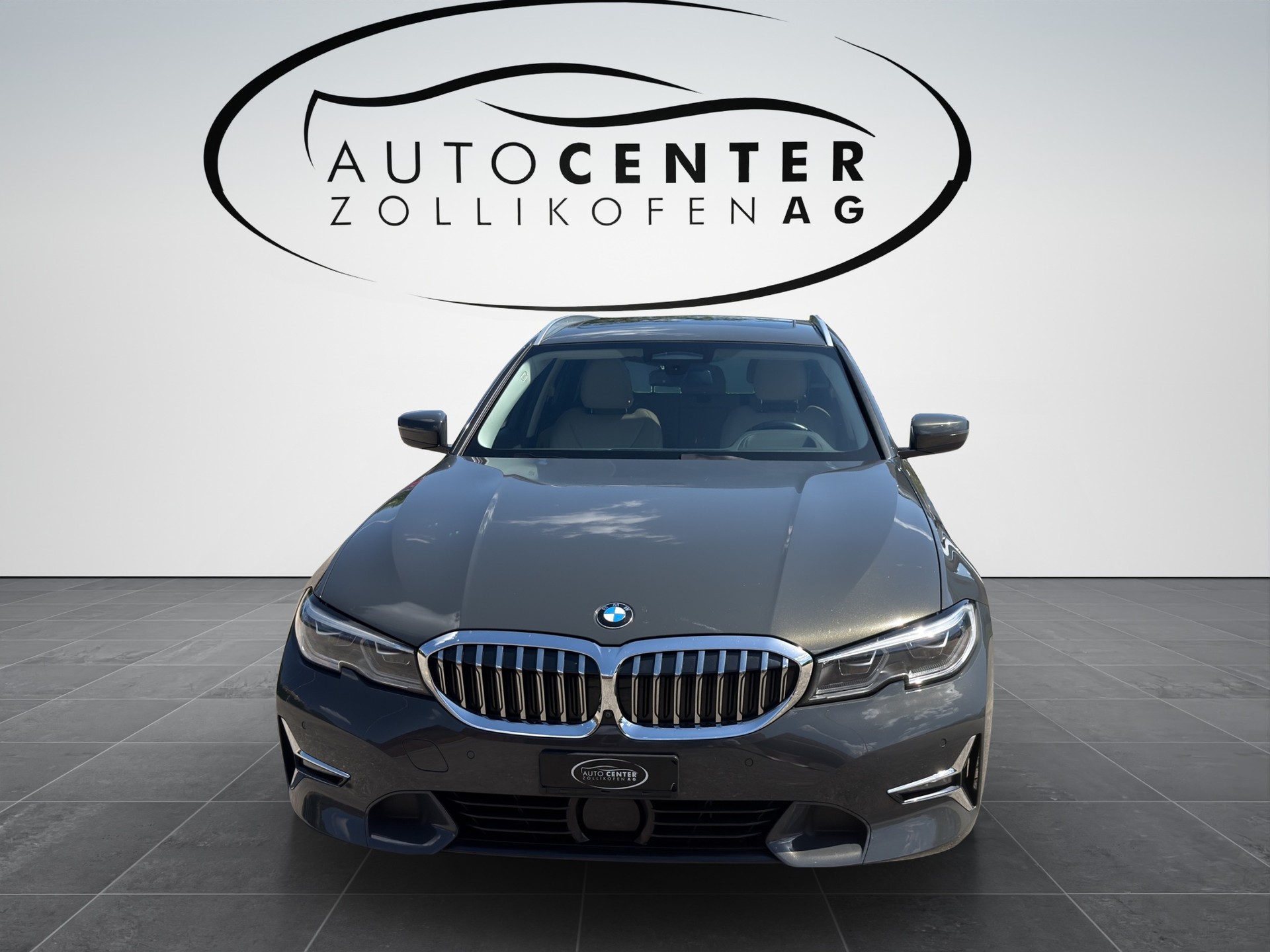 BMW 320d xDrive Touring M Sport Steptronic-showroom-element-1