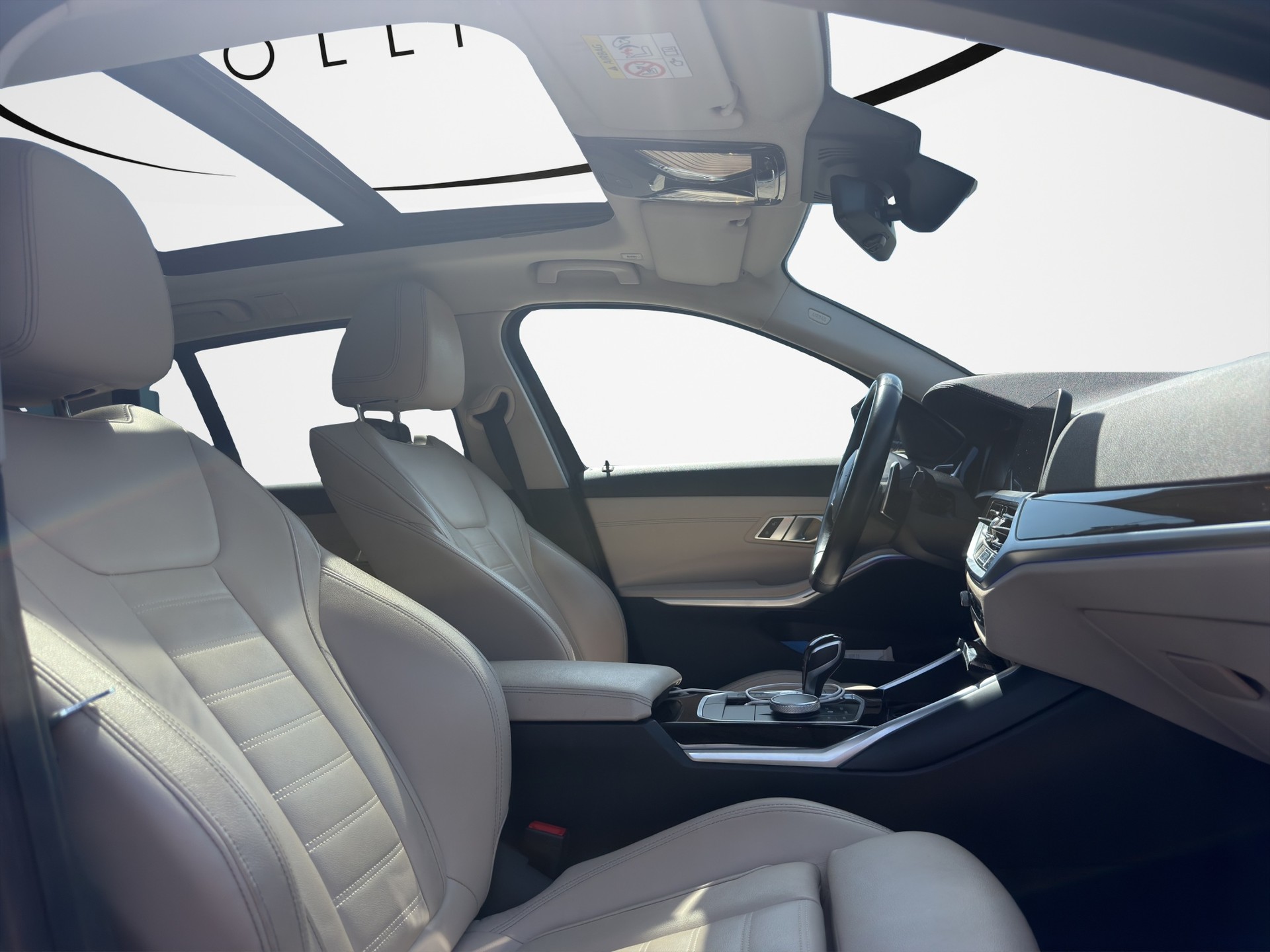 BMW 320d xDrive Touring M Sport Steptronic-image-9