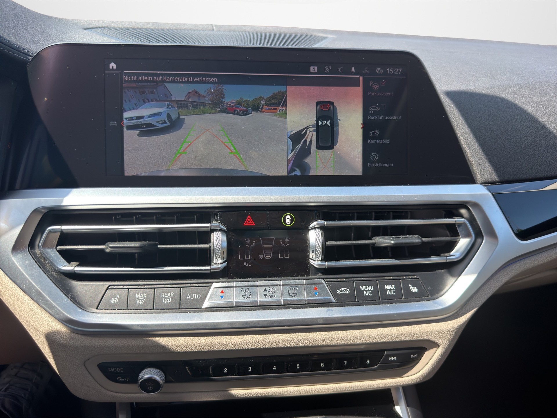 BMW 320d xDrive Touring M Sport Steptronic-image-15