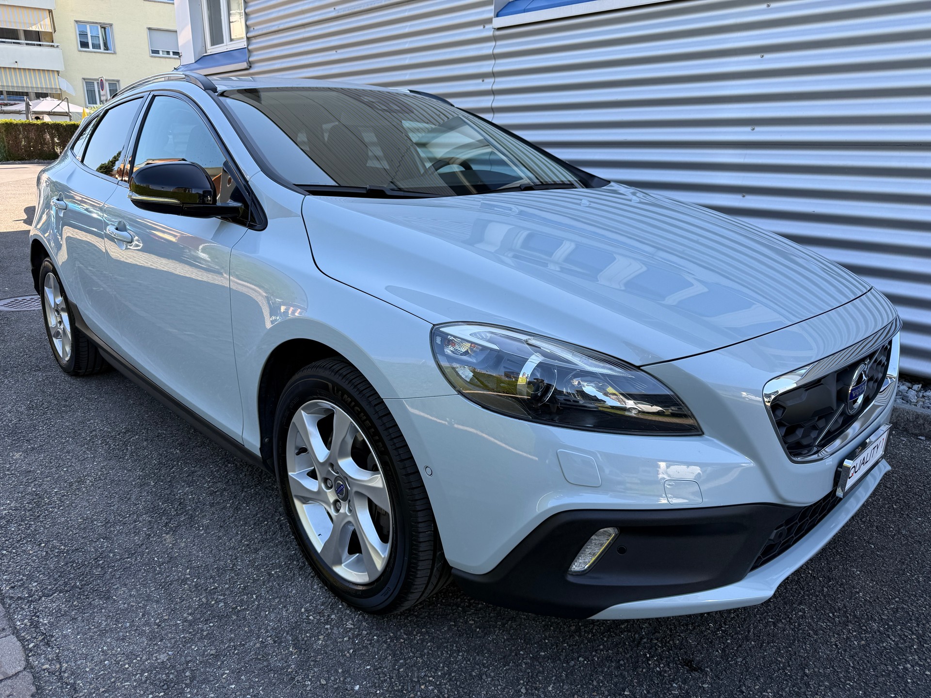 VOLVO V40 Cross Country T5 AWD Summum Geartronic-image-11