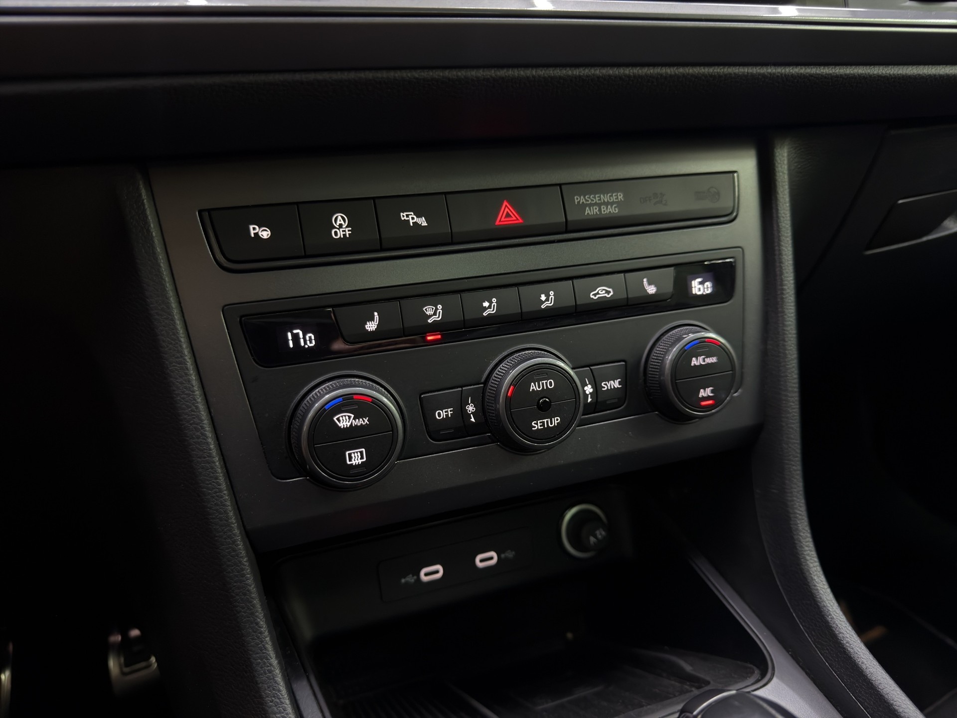 CUPRA Ateca 2.0TSI VZ 4Drive DSG-image-33