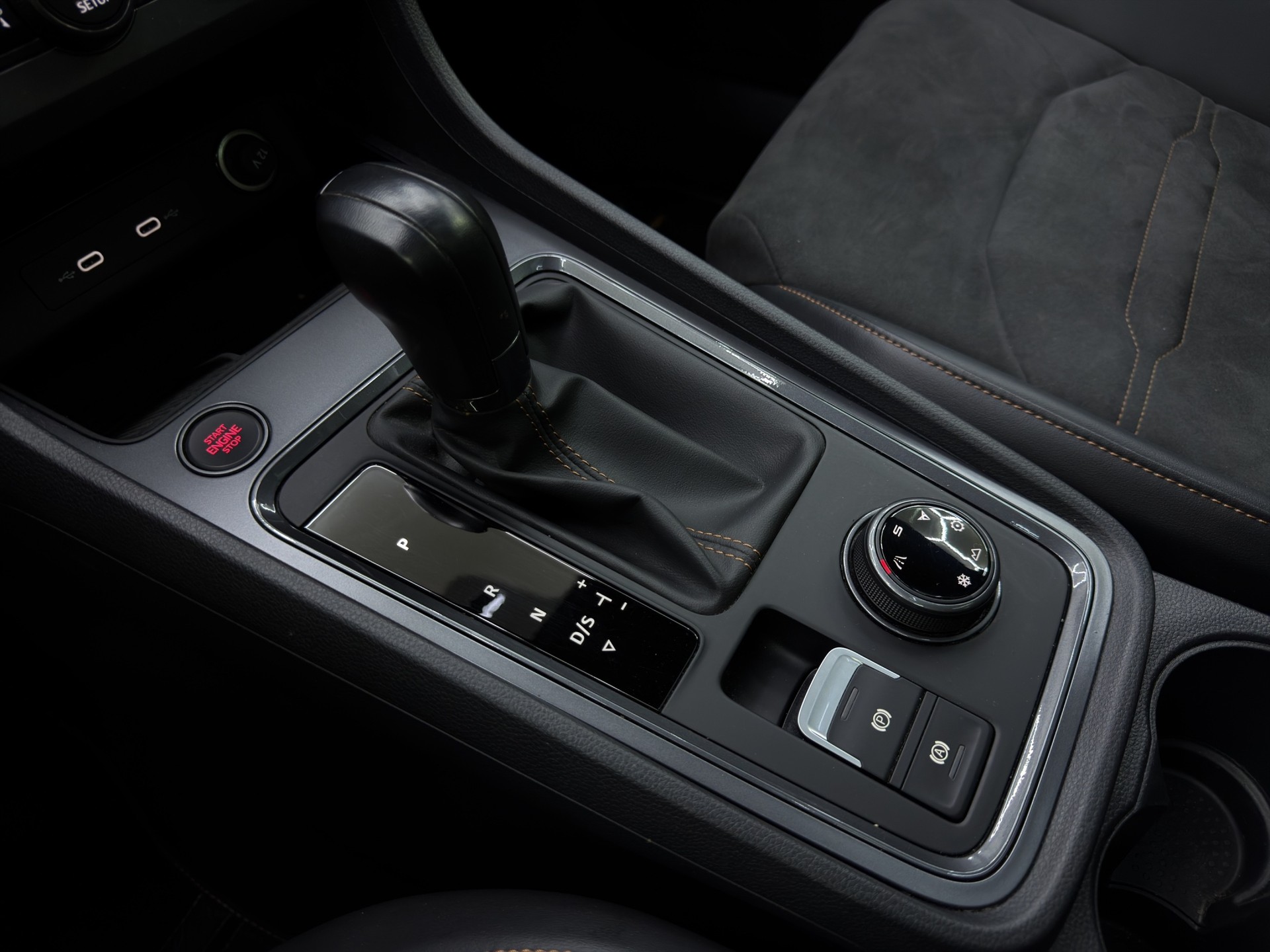 CUPRA Ateca 2.0TSI VZ 4Drive DSG-image-34