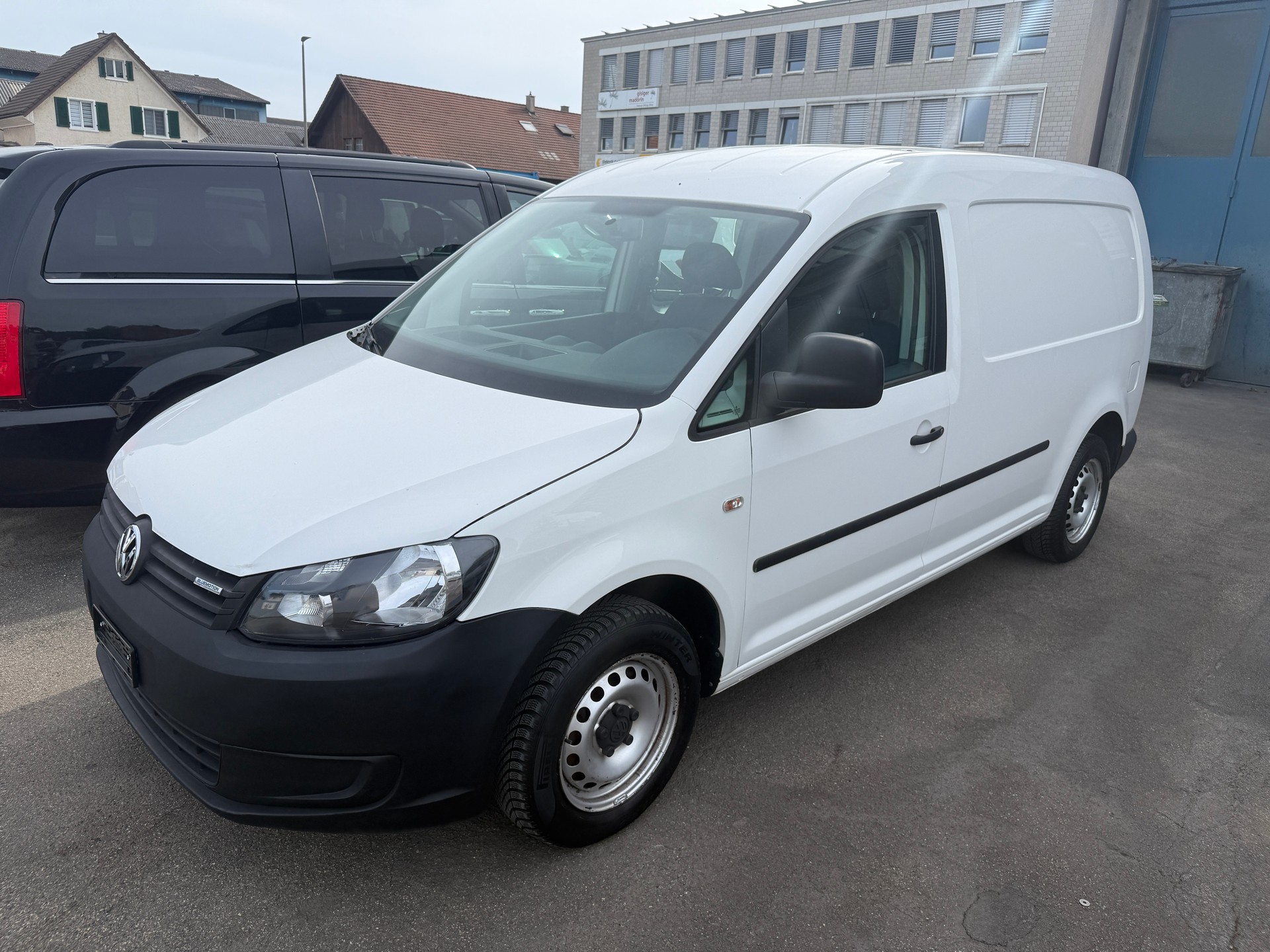 VW Caddy Maxi 1.6 TDI DSG-image-1