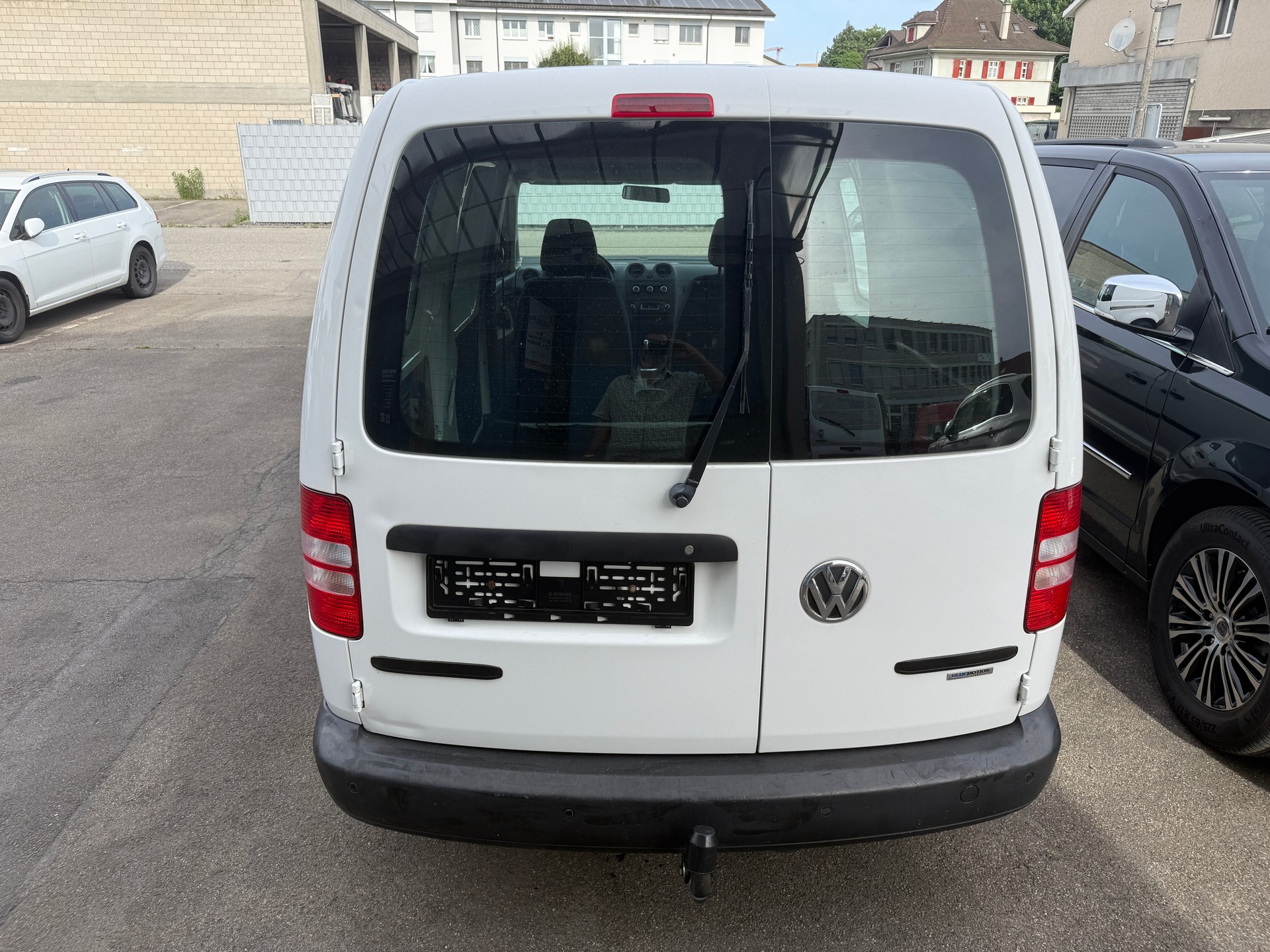 VW Caddy Maxi 1.6 TDI DSG-image-5