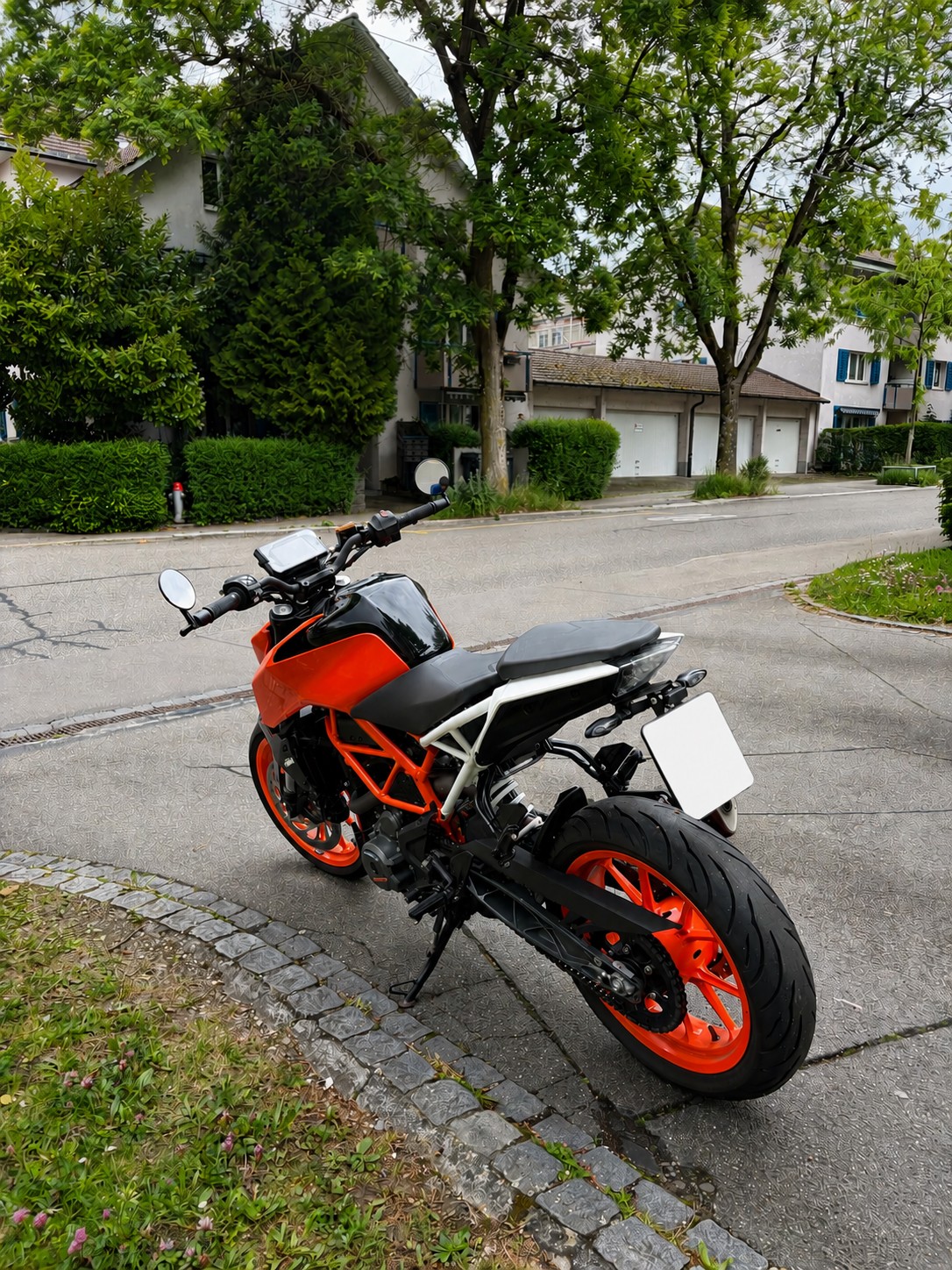 KTM 390 Duke ABS-image-3
