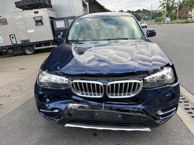 BMW X3 xDrive 20d xLine-image-6
