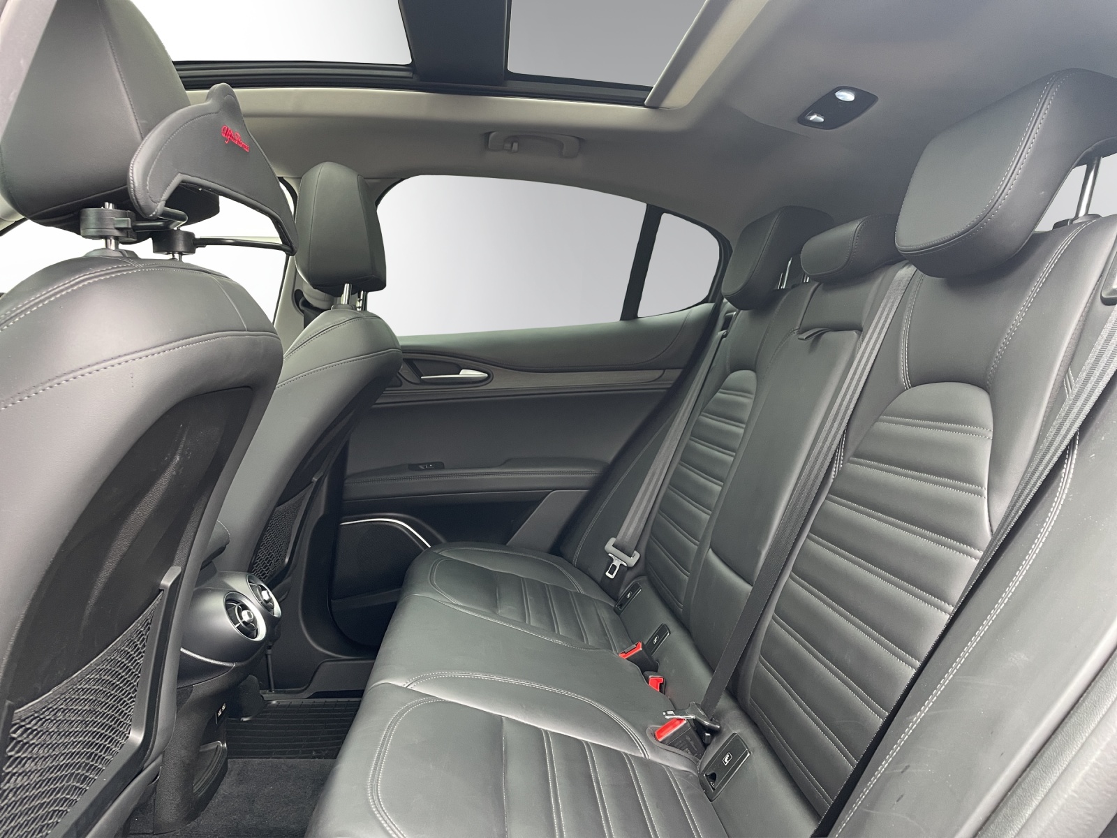 ALFA ROMEO Stelvio 2.2 JTDM Executive Q4 Automatic-image-10