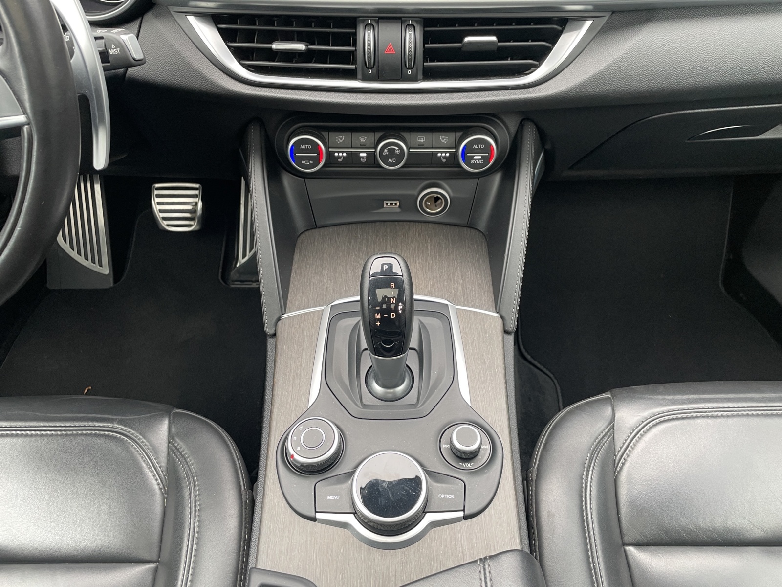 ALFA ROMEO Stelvio 2.2 JTDM Executive Q4 Automatic-image-17