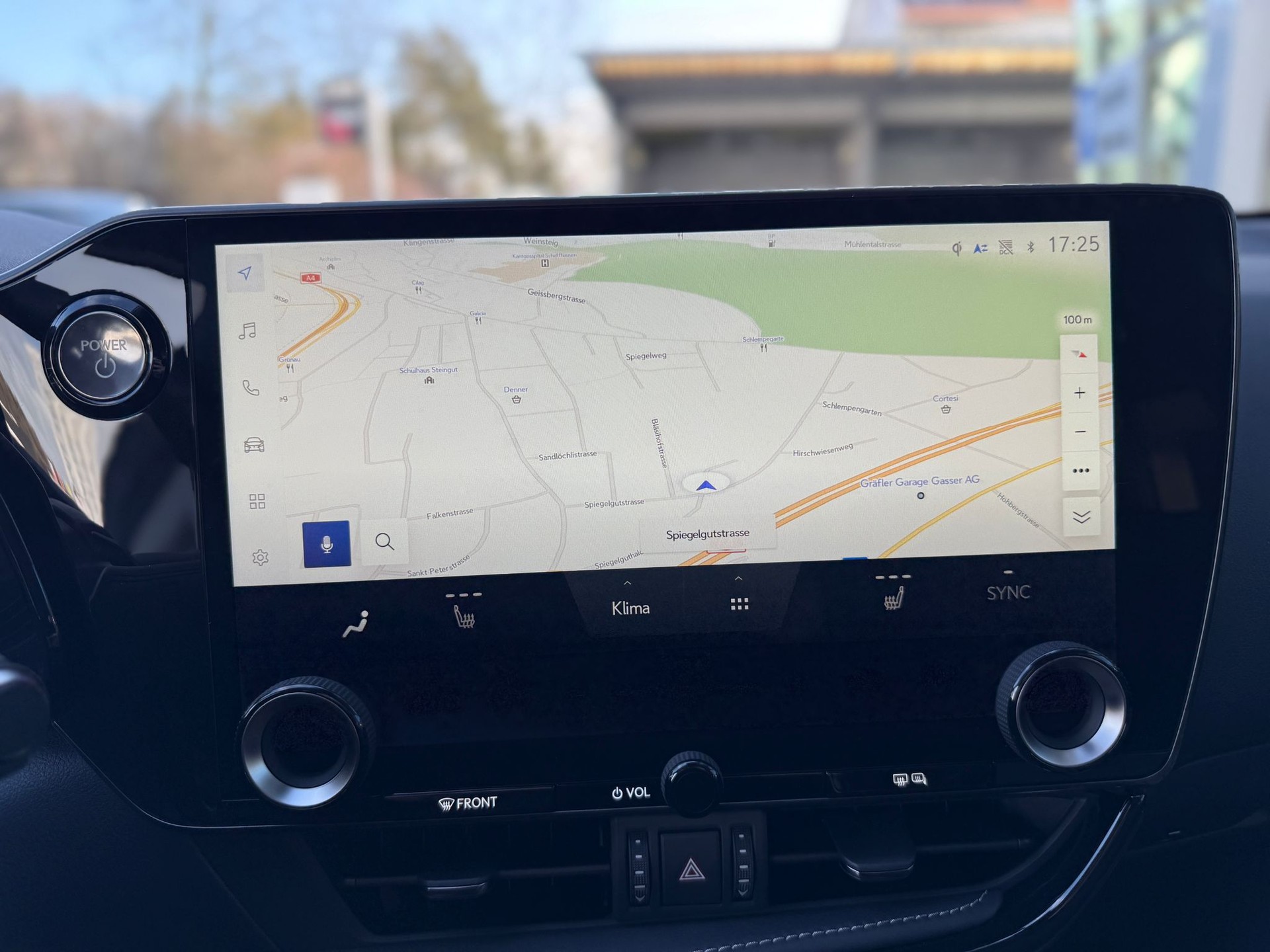 LEXUS NX 350h E-FOUR Premium+-image-8