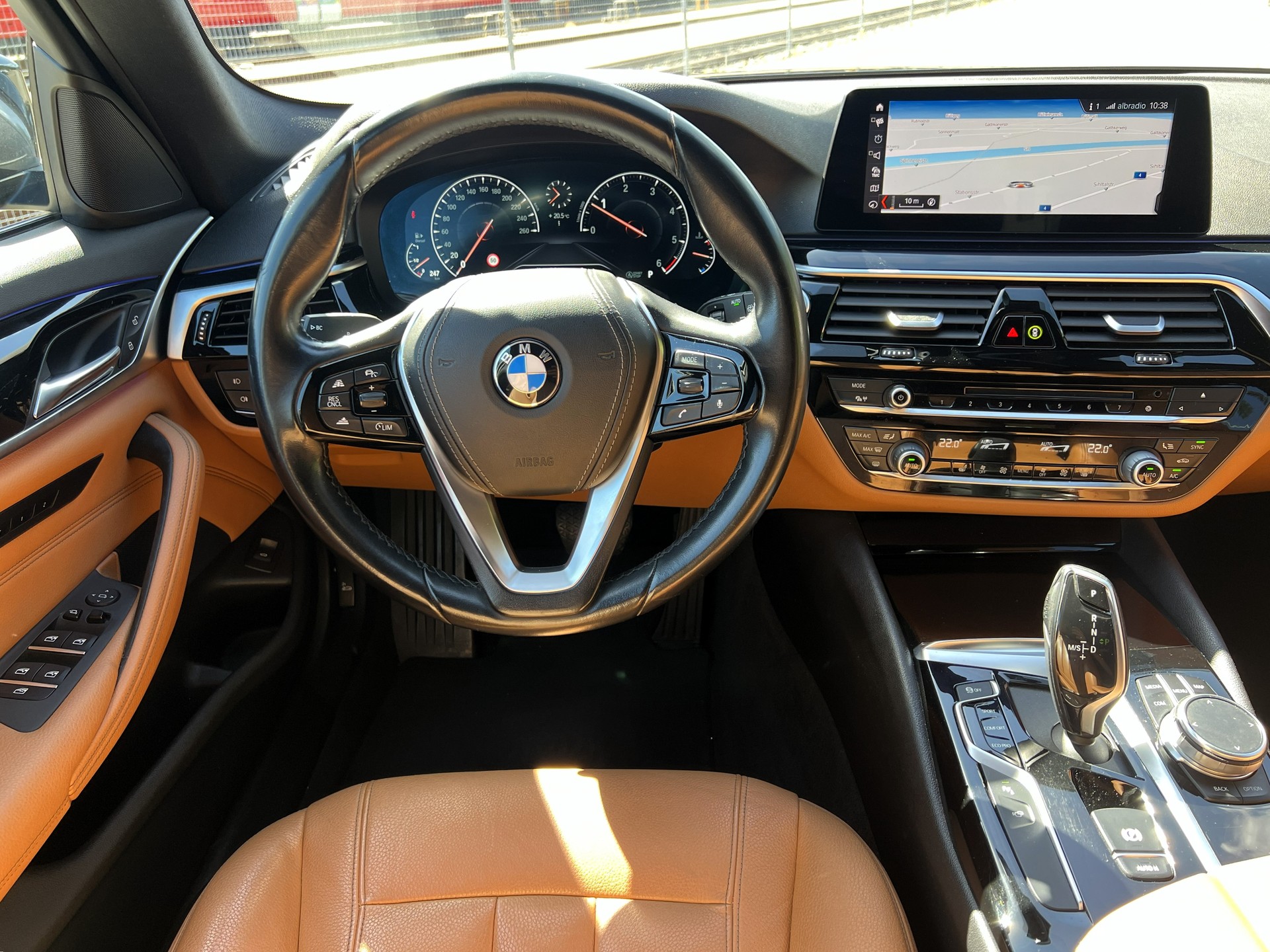 BMW 520d xDrive Touring Steptronic-image-25