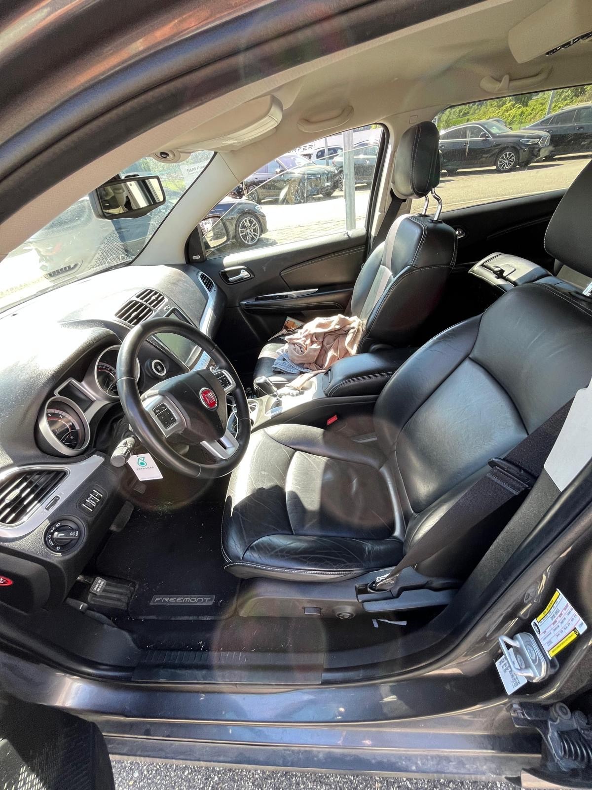 FIAT Freemont 2.0 MJ Lounge AWD Automat-image-2