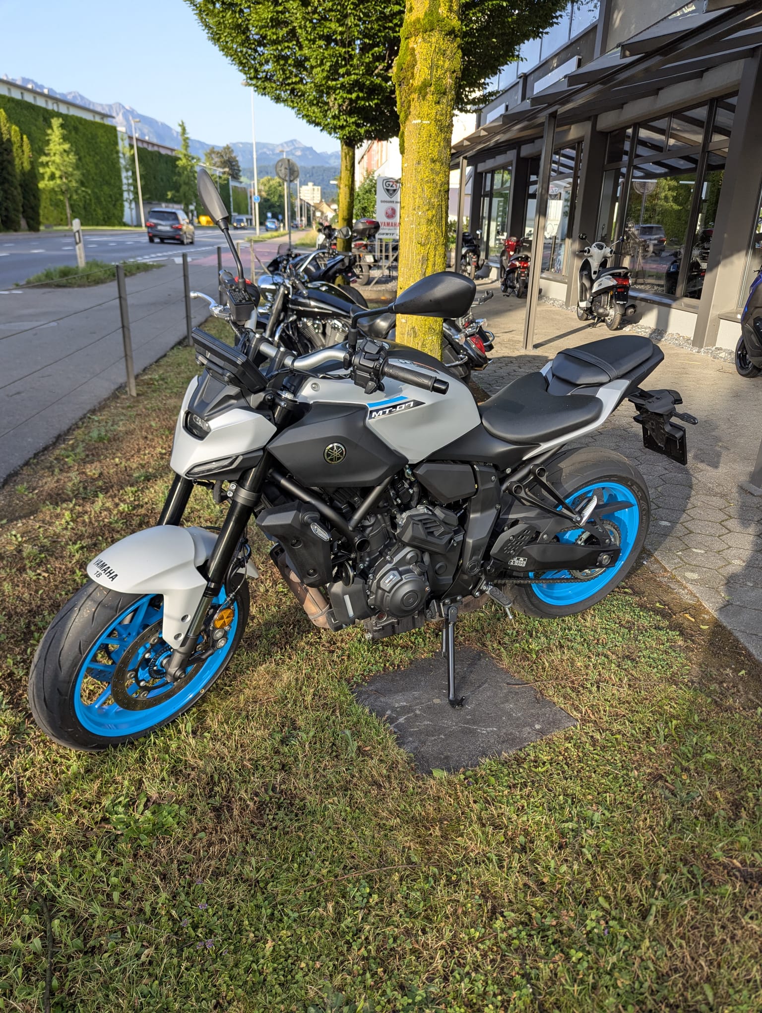 YAMAHA MT-07 Y-AMT-image-0
