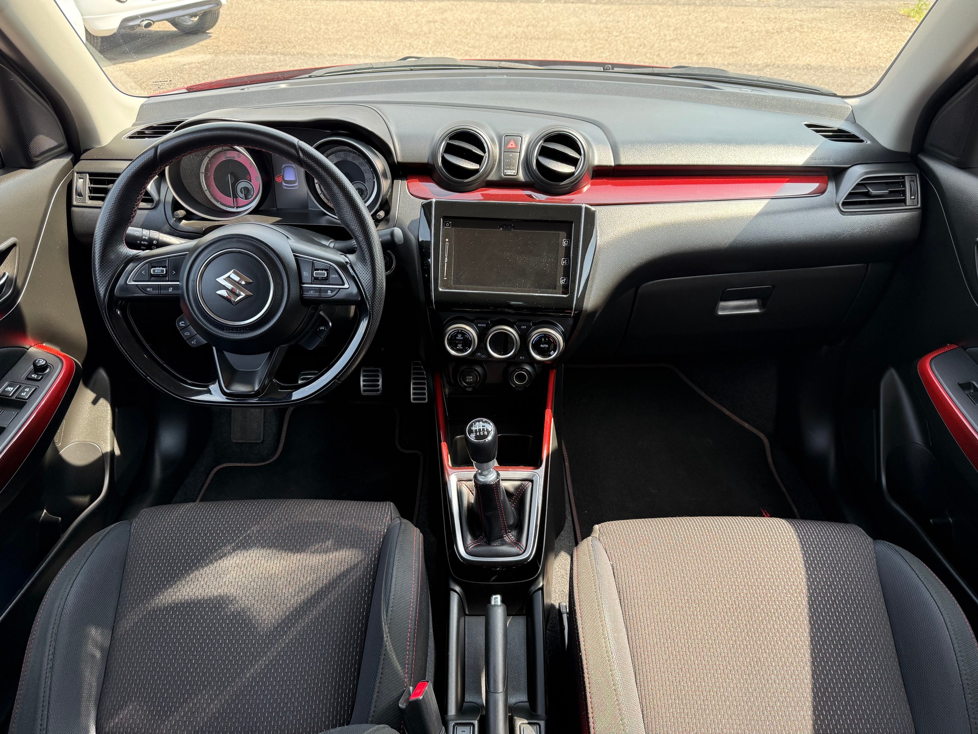 SUZUKI Swift Sport 1.4i 16V Compact Top-image-11