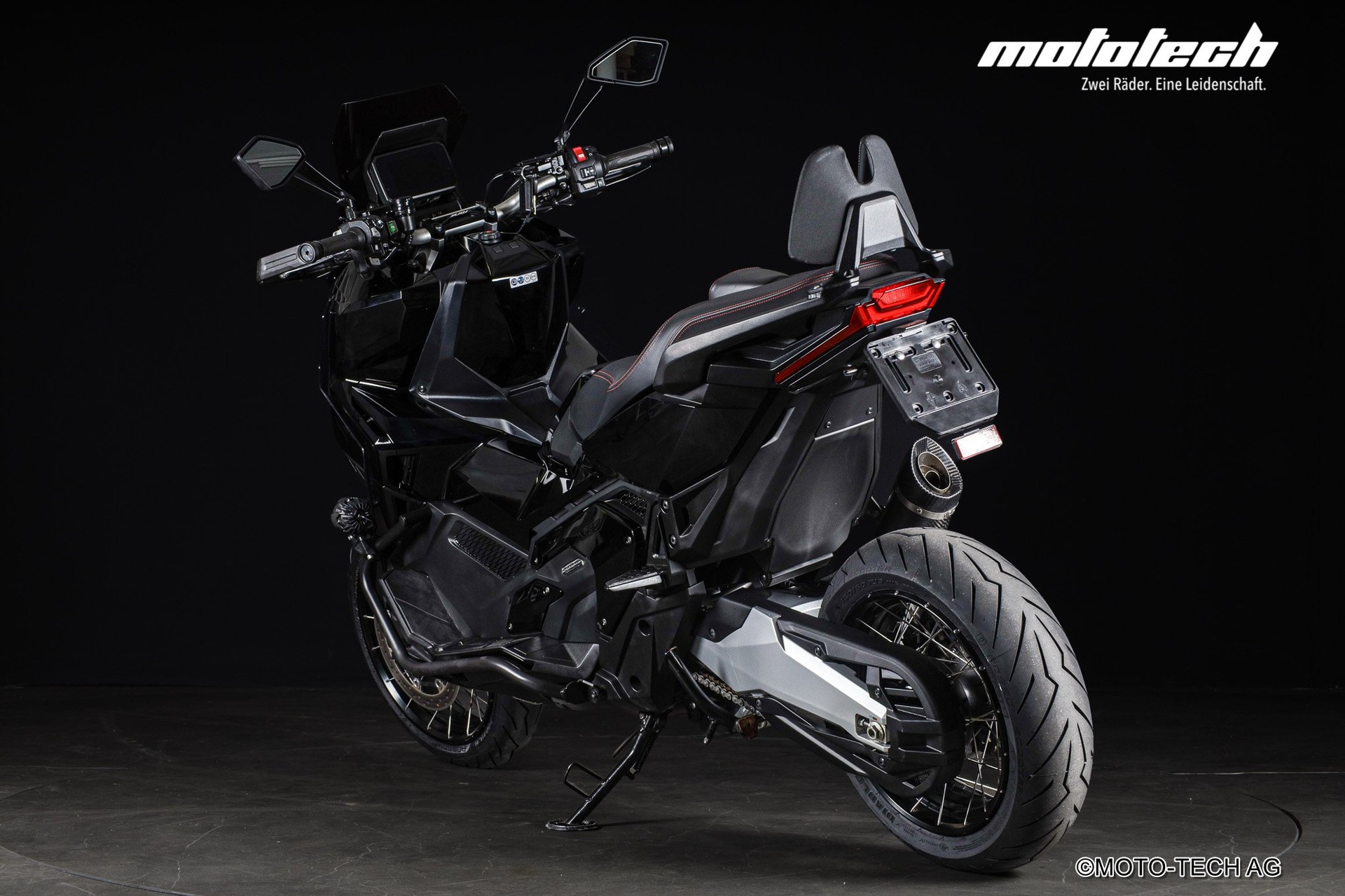 HONDA X-ADV 750 (35kW) LEO VINCE-image-3