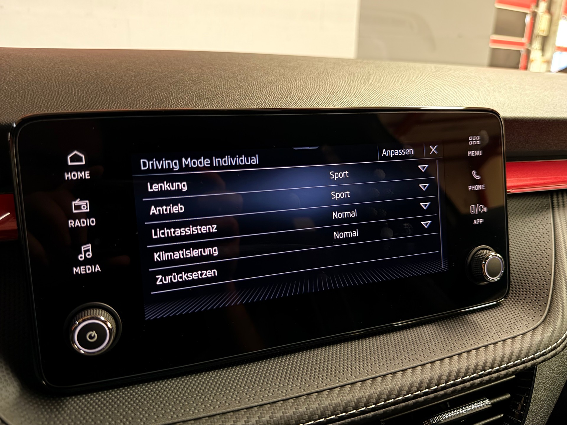 SKODA Fabia 1.0 TSI Monte Carlo DSG-image-26
