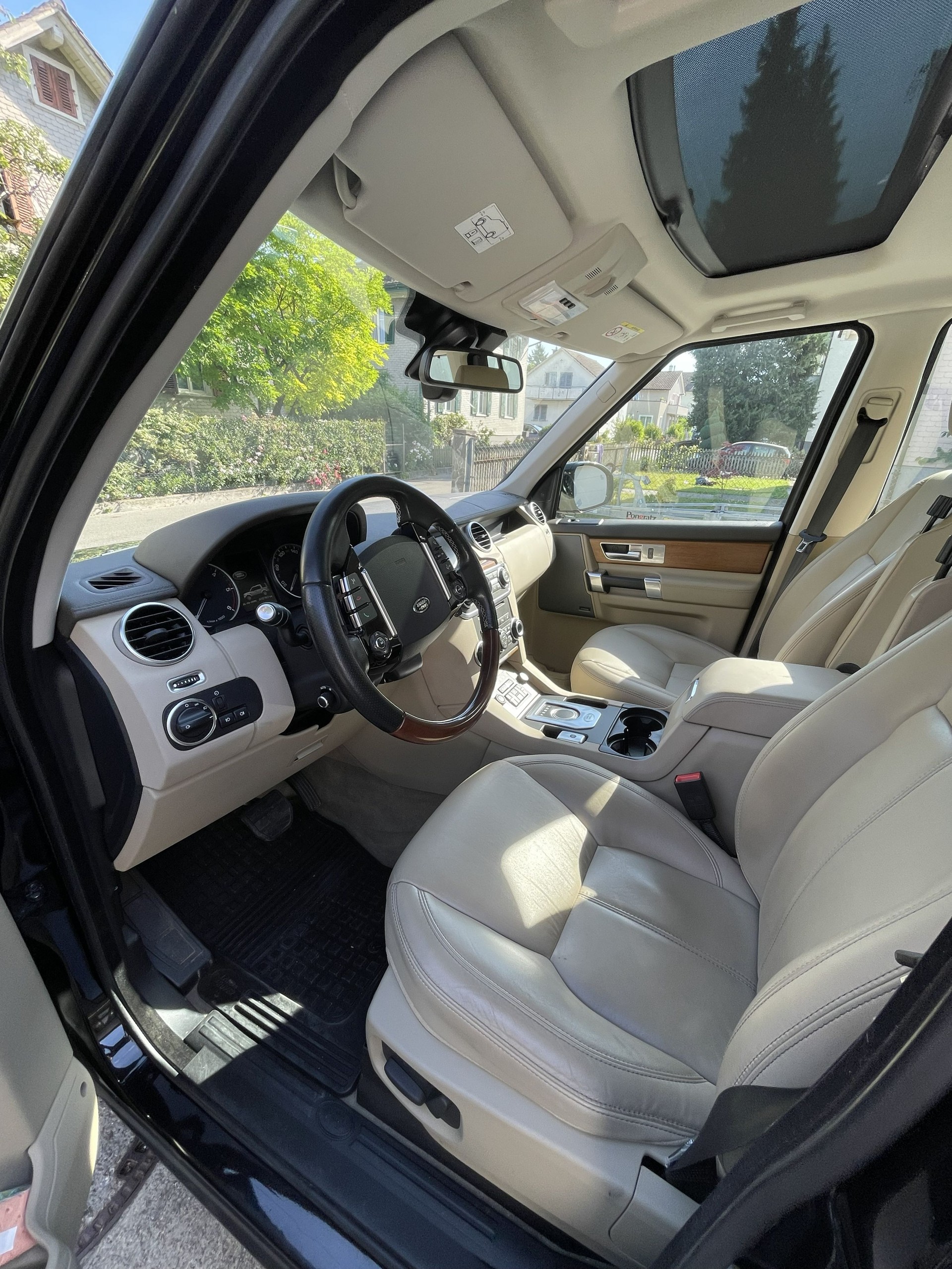 LAND ROVER 3.0 SDV6 256 HSE-image-3