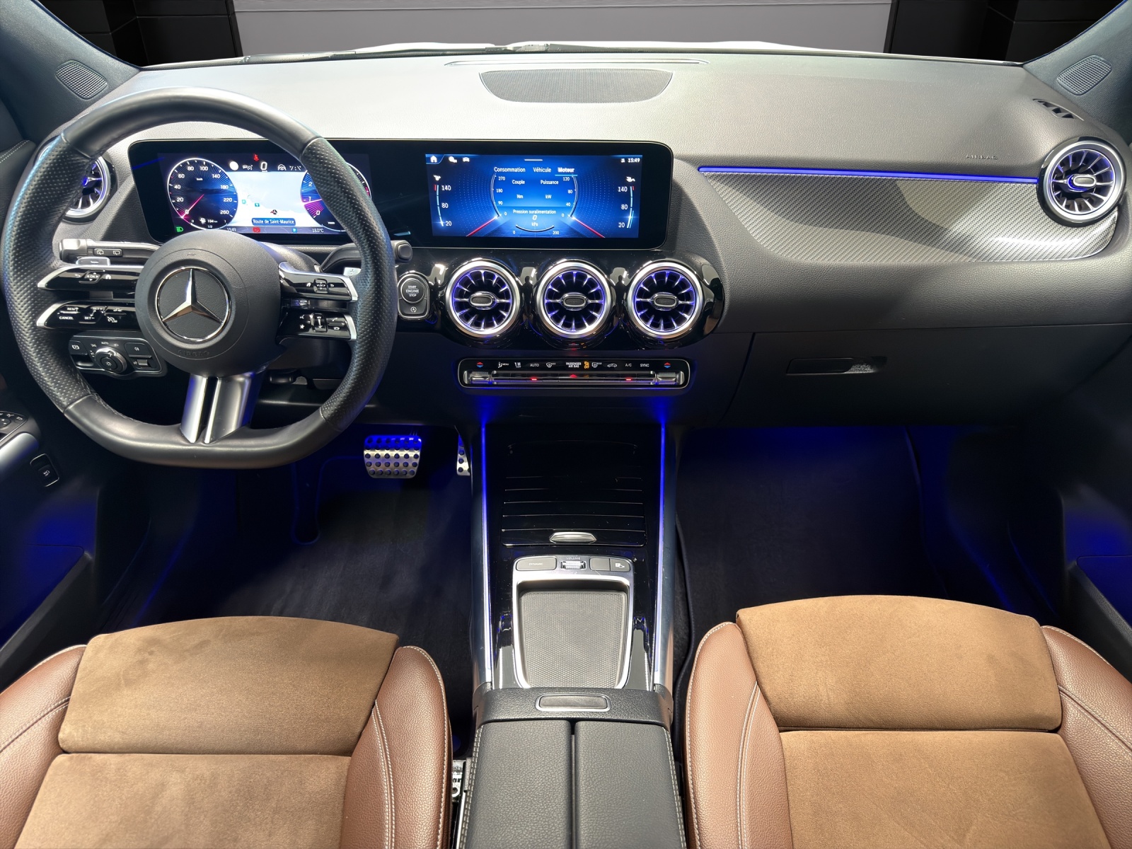 MERCEDES-BENZ GLA 200 7G-DCT-image-9