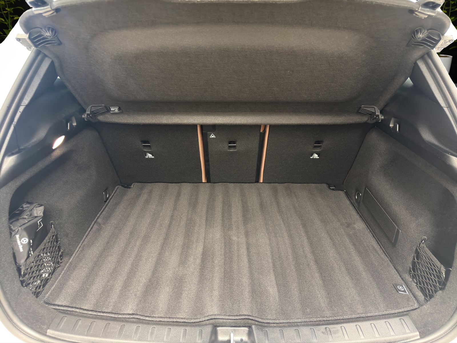 MERCEDES-BENZ GLA 200 7G-DCT-image-5