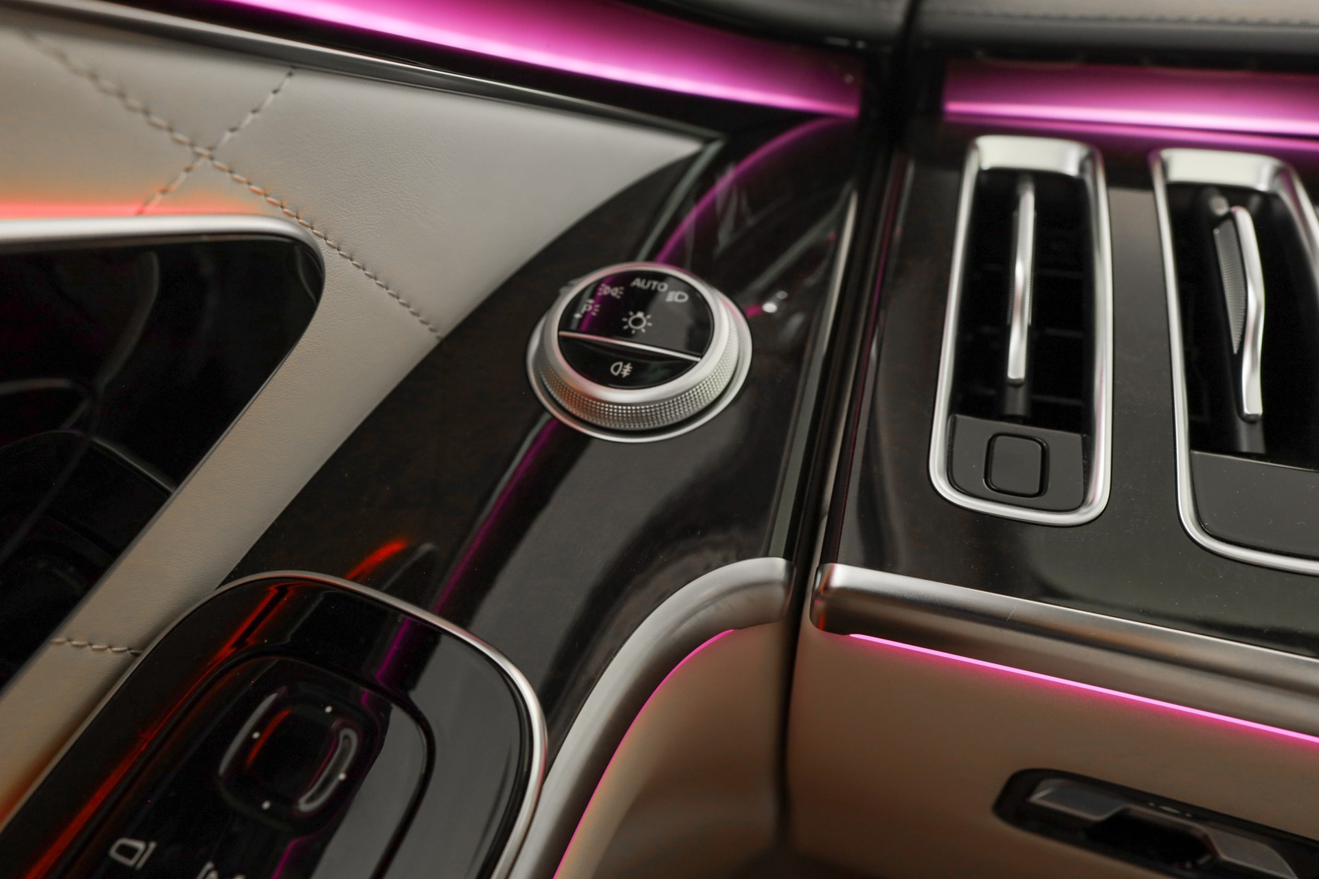 MERCEDES-BENZ S 500 L 4Matic AMG Line 9G-Tronic-image-24