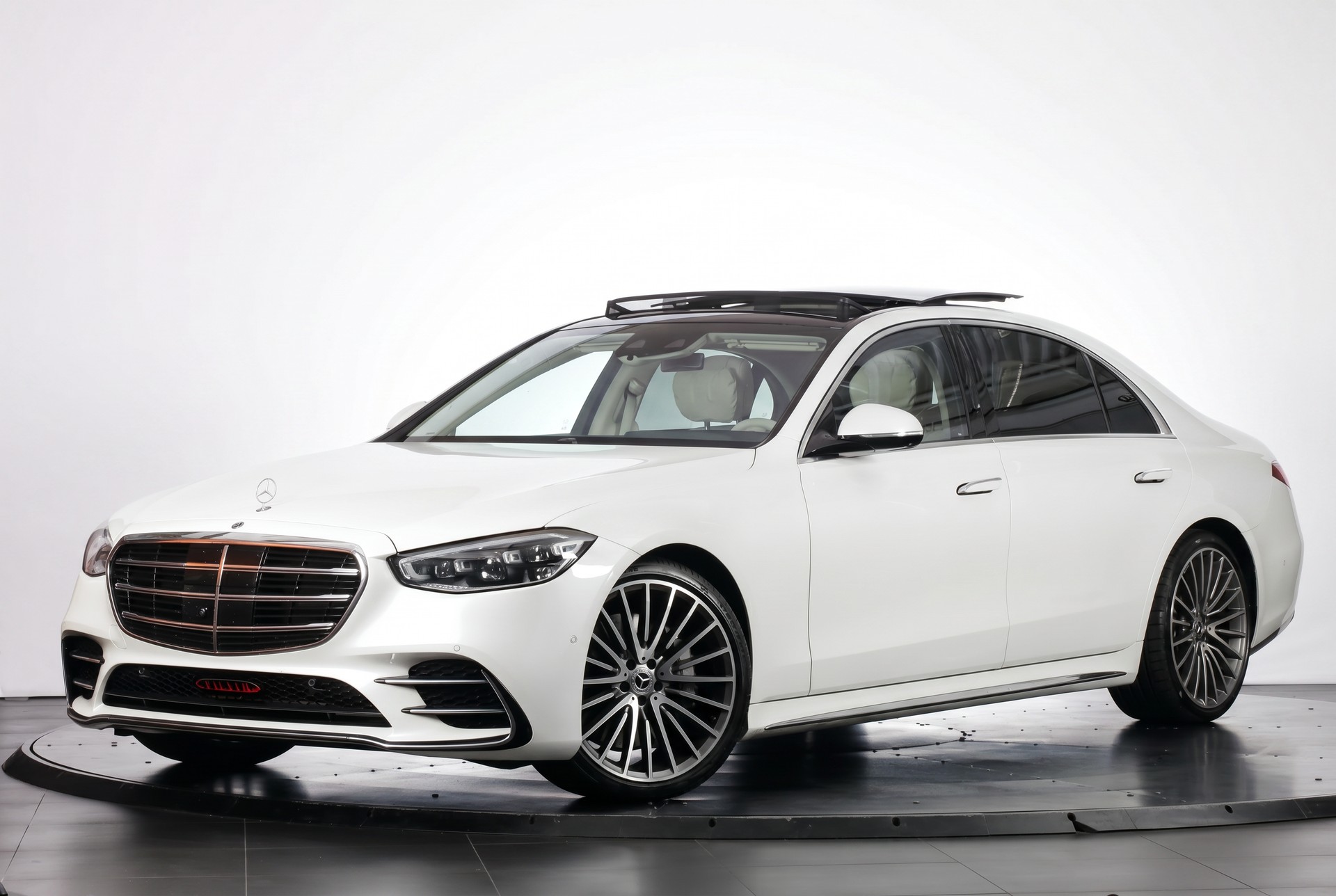 MERCEDES-BENZ S 500 L 4Matic AMG Line 9G-Tronic-image-4