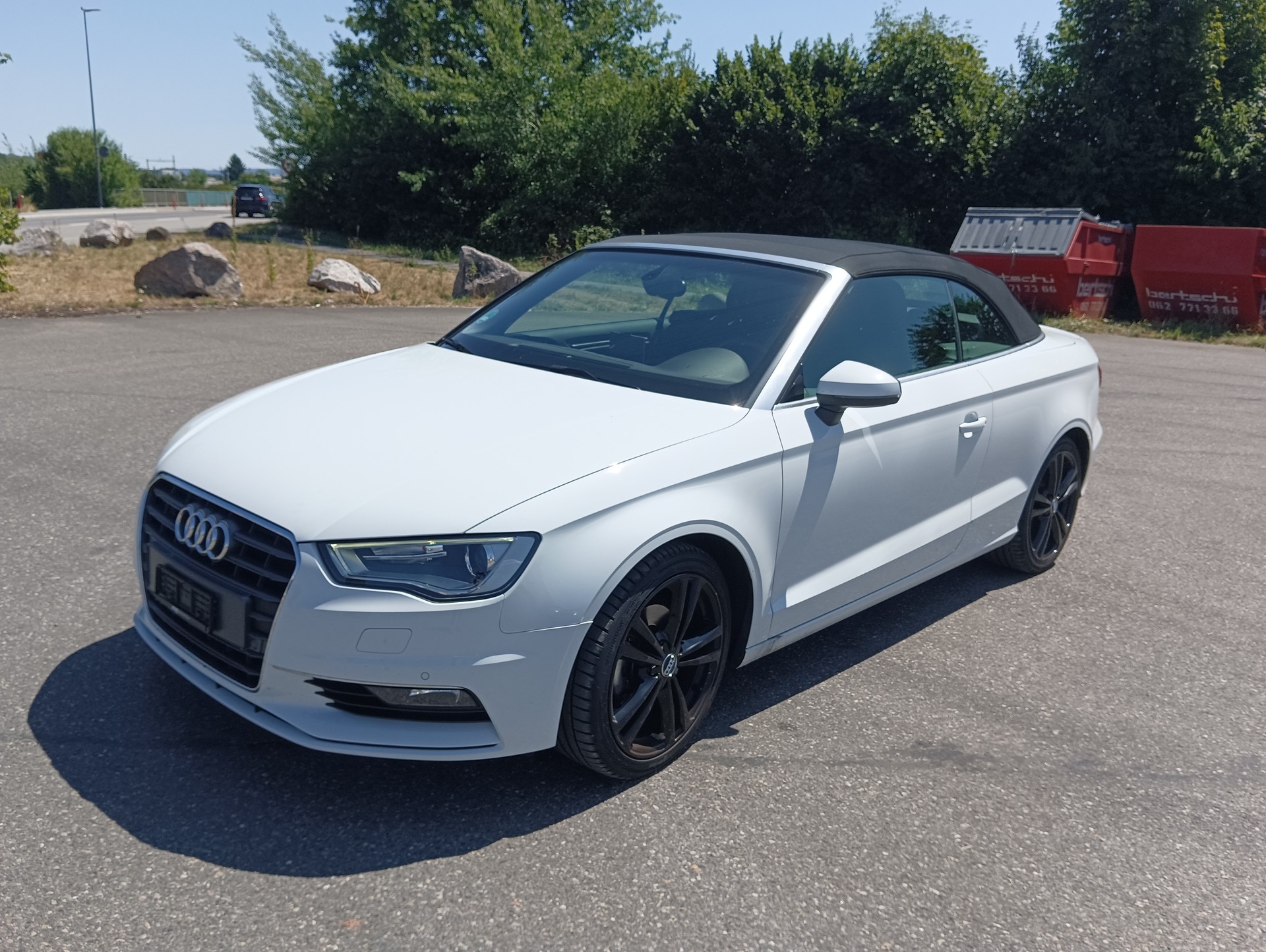 AUDI A3 Cabriolet 2.0 TDI Attraction S-tronic-image-1