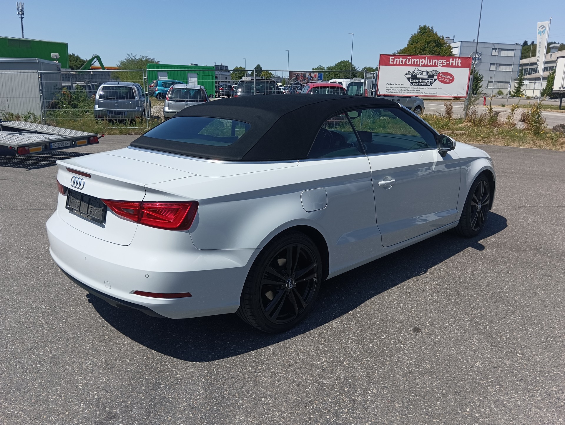AUDI A3 Cabriolet 2.0 TDI Attraction S-tronic-image-2