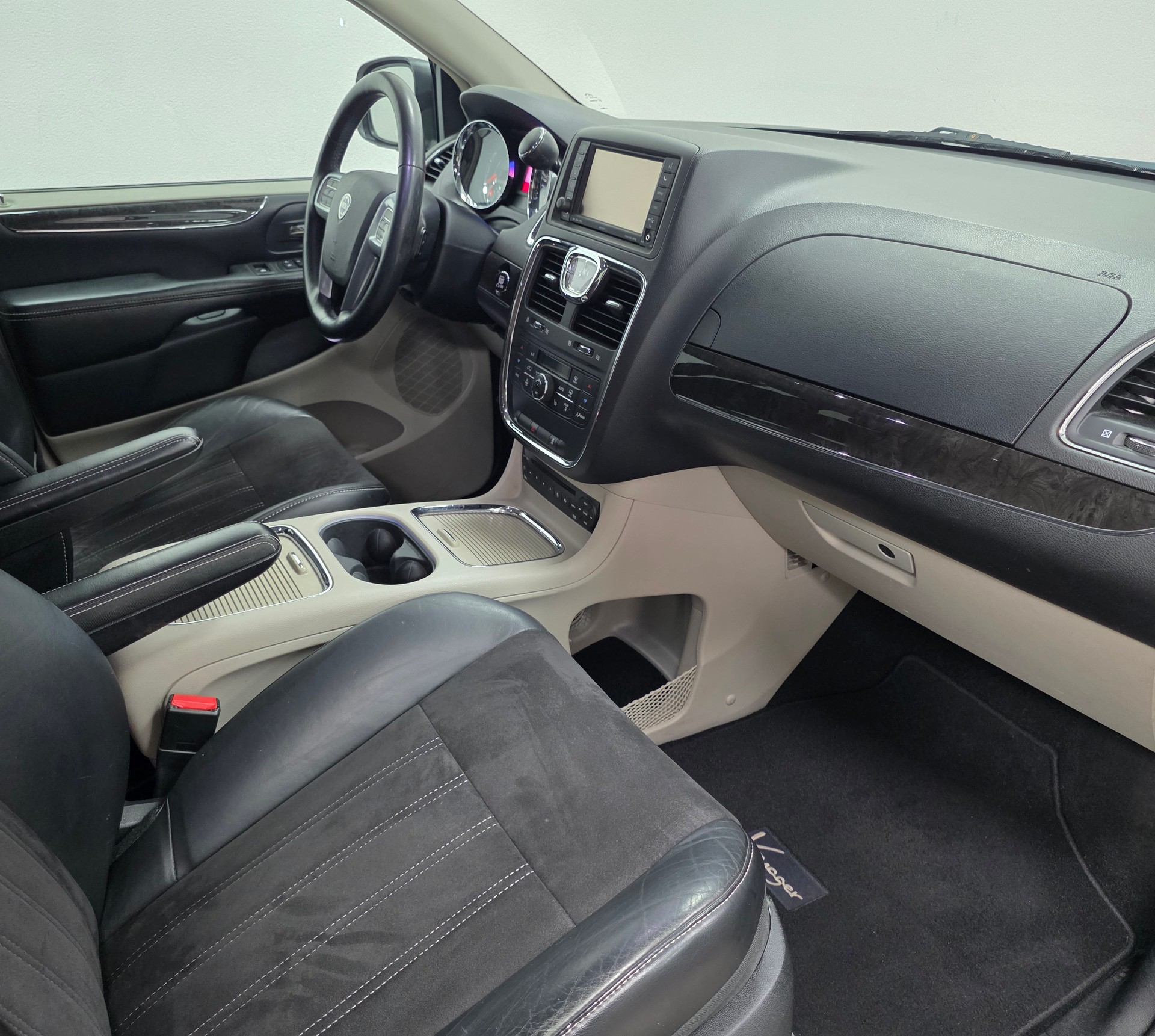 LANCIA Voyager 3.6 V6 Gold Automatic-image-10