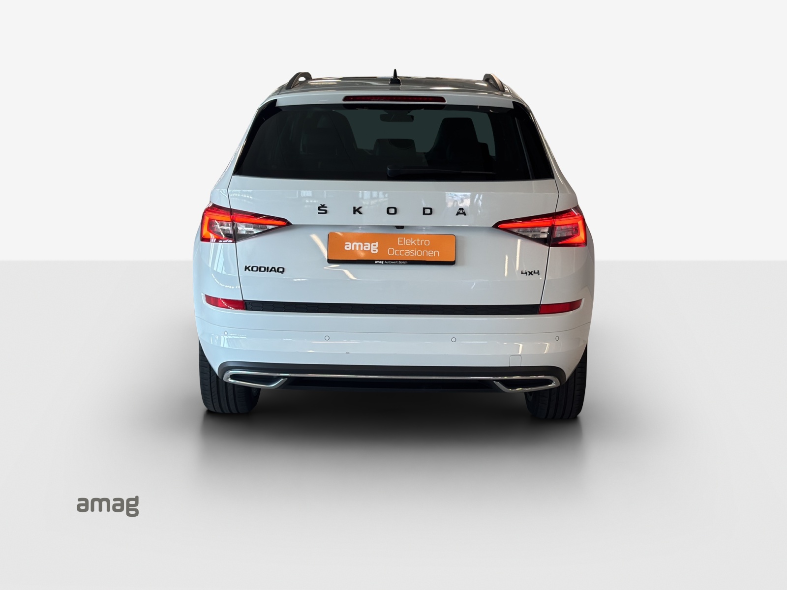SKODA Kodiaq 2.0 TSI 4x4 Sport Line-showroom-element-3