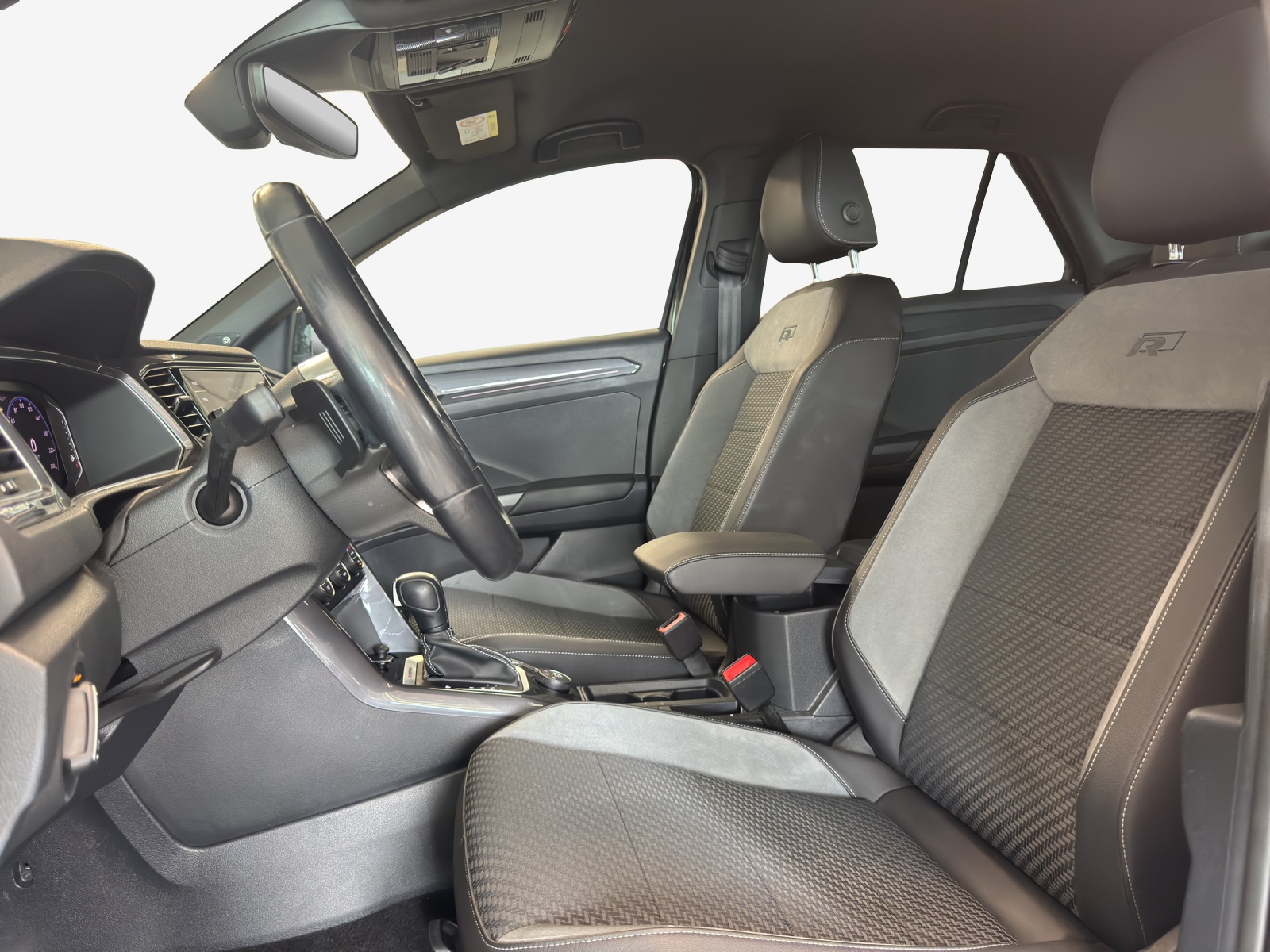VW T-Roc 2.0 TSI Sport DSG 4Motion-image-7