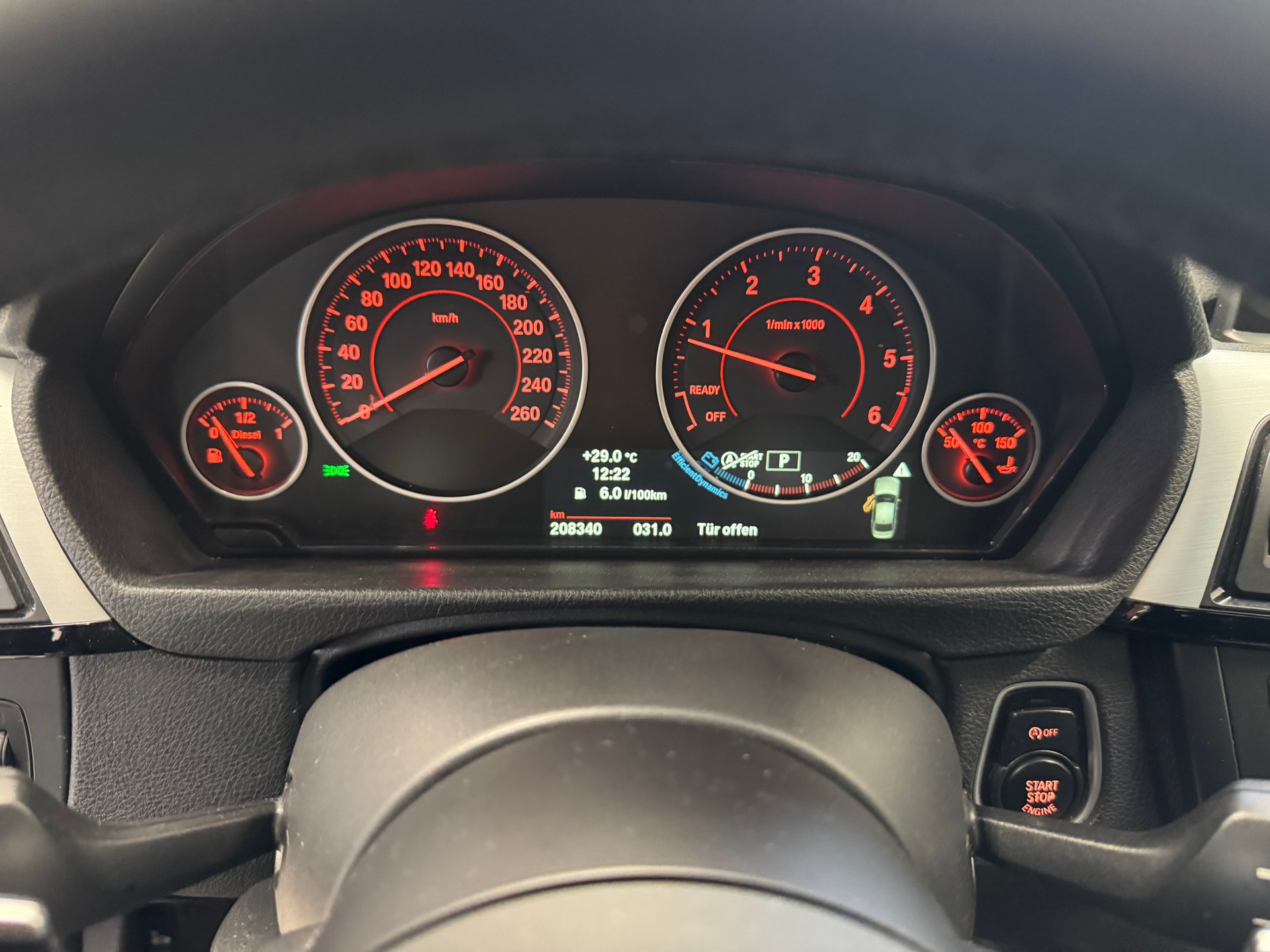 BMW 320d xDrive Steptronic-image-8